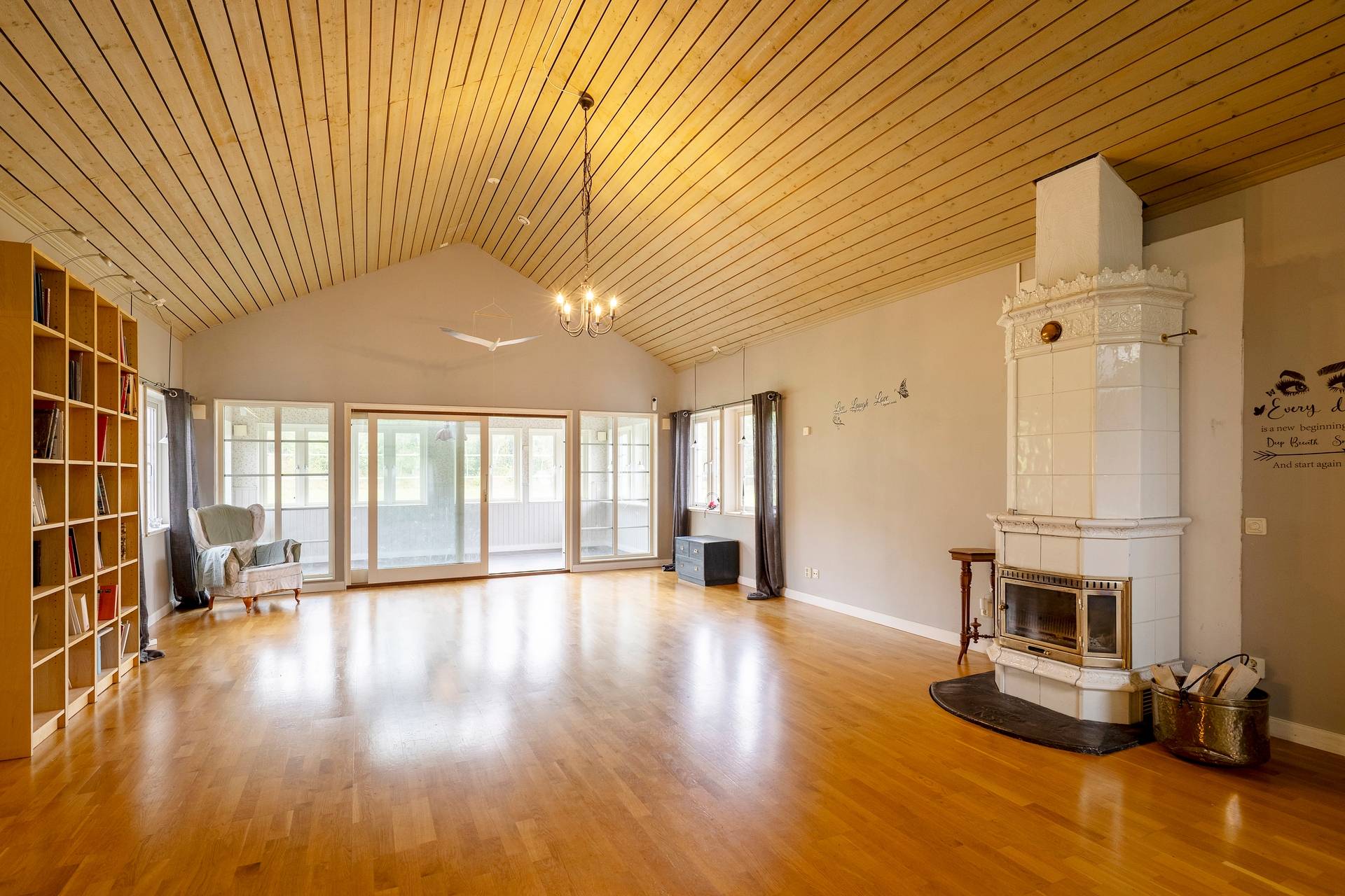 190 m² Gård med jordbruk på Djupviksängen Askersunds kommun - bild 9