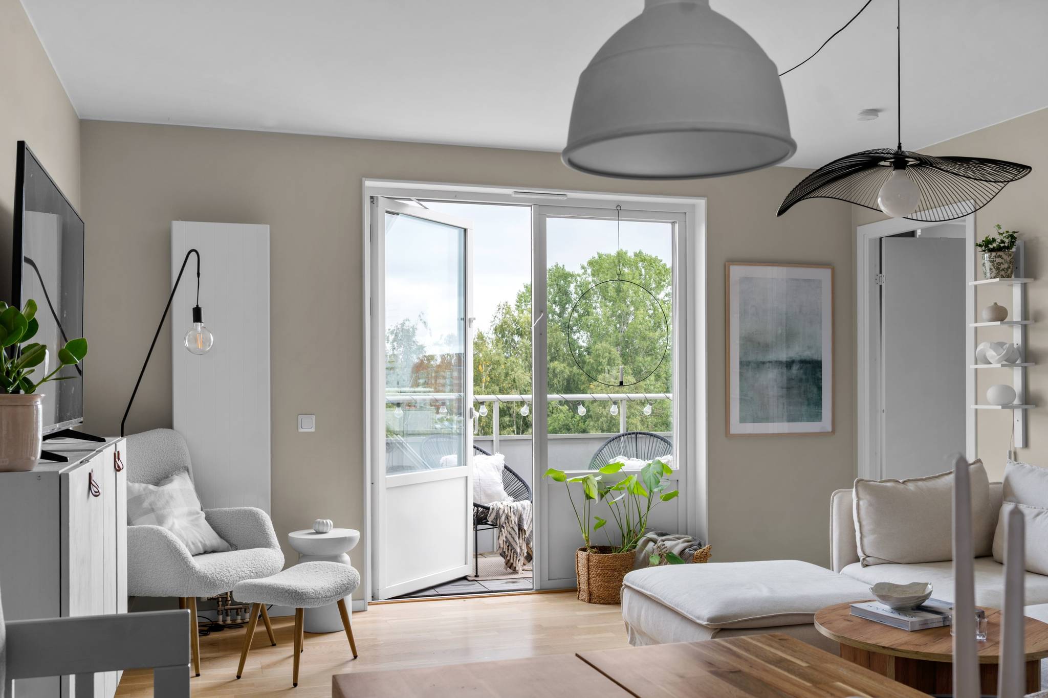 3 rum lägenhet på LM Ericssons väg 12 Centrala Tyresö, Tyresö kommun - bild 3
