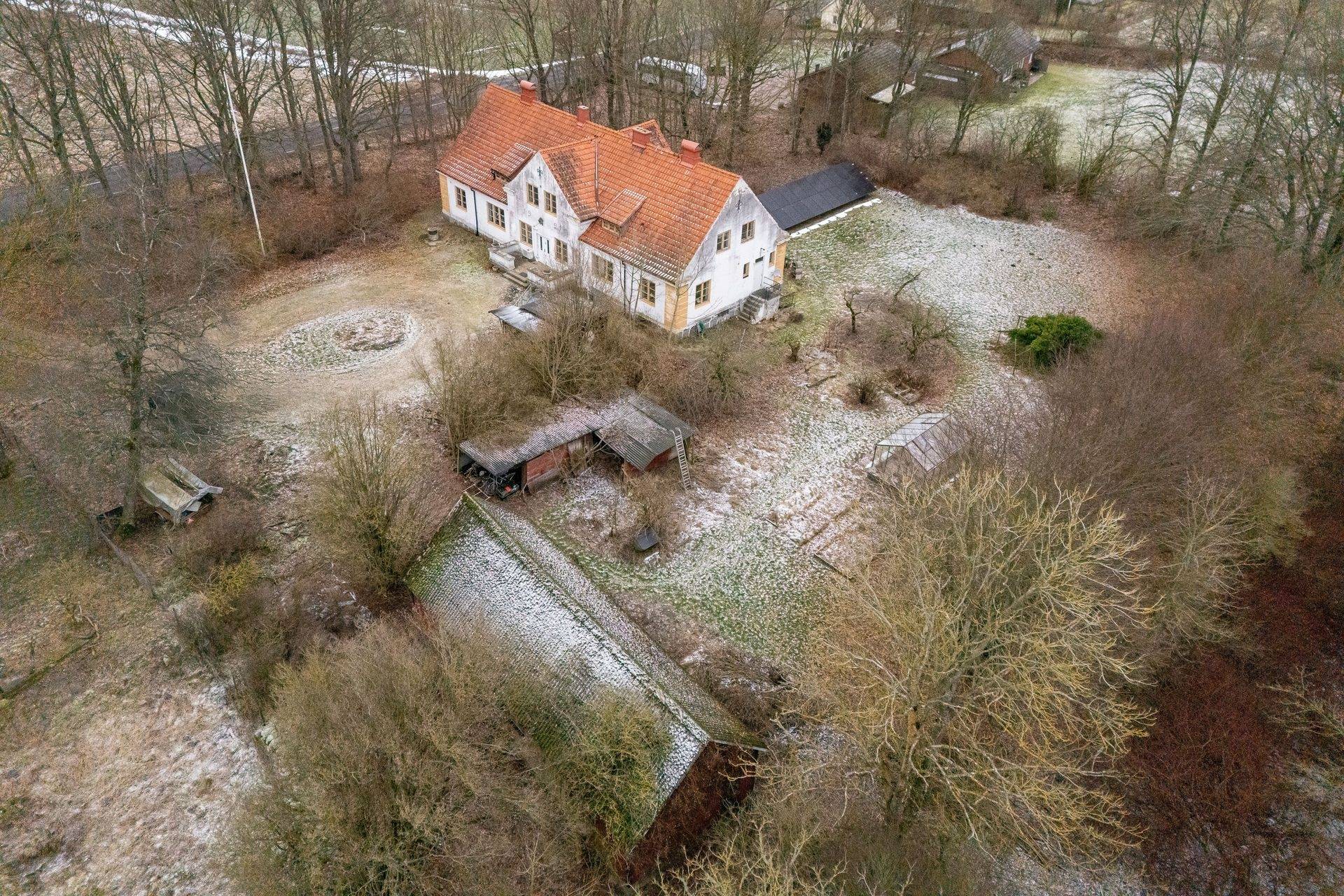 9 rum Villa på Sallerup 7234 Östra Sallerup Hörby kommun - bild 2