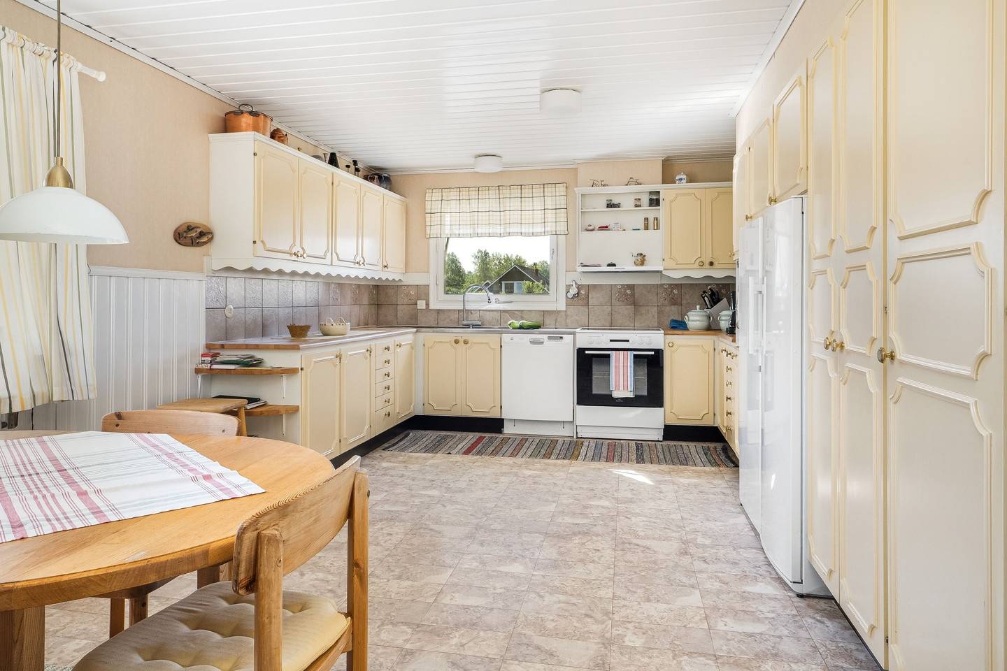 5 rum Villa på Hagabergsgatan 7 Hagaberg Sala kommun - bild 3