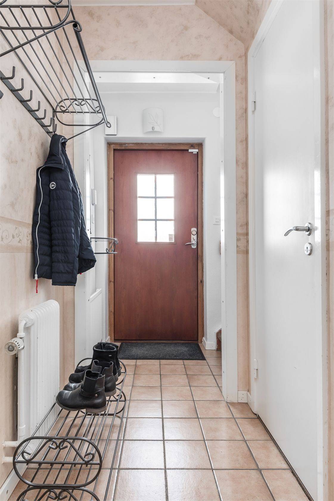 5 rum Villa på Kaptensgatan 31 Motala kommun - bild 4