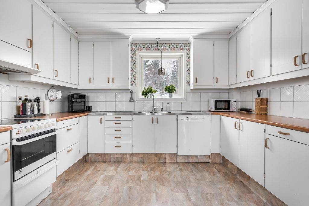 6 rum Villa på Härbrevägen 6 Brösta Örnsköldsviks kommun - bild 8