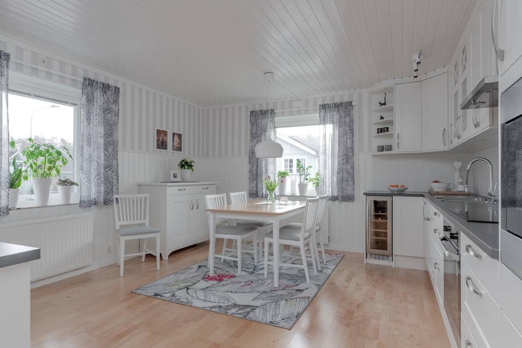 4 rum Villa på Enebacksvägen 13 Enebacken Tidaholms kommun - bild 8
