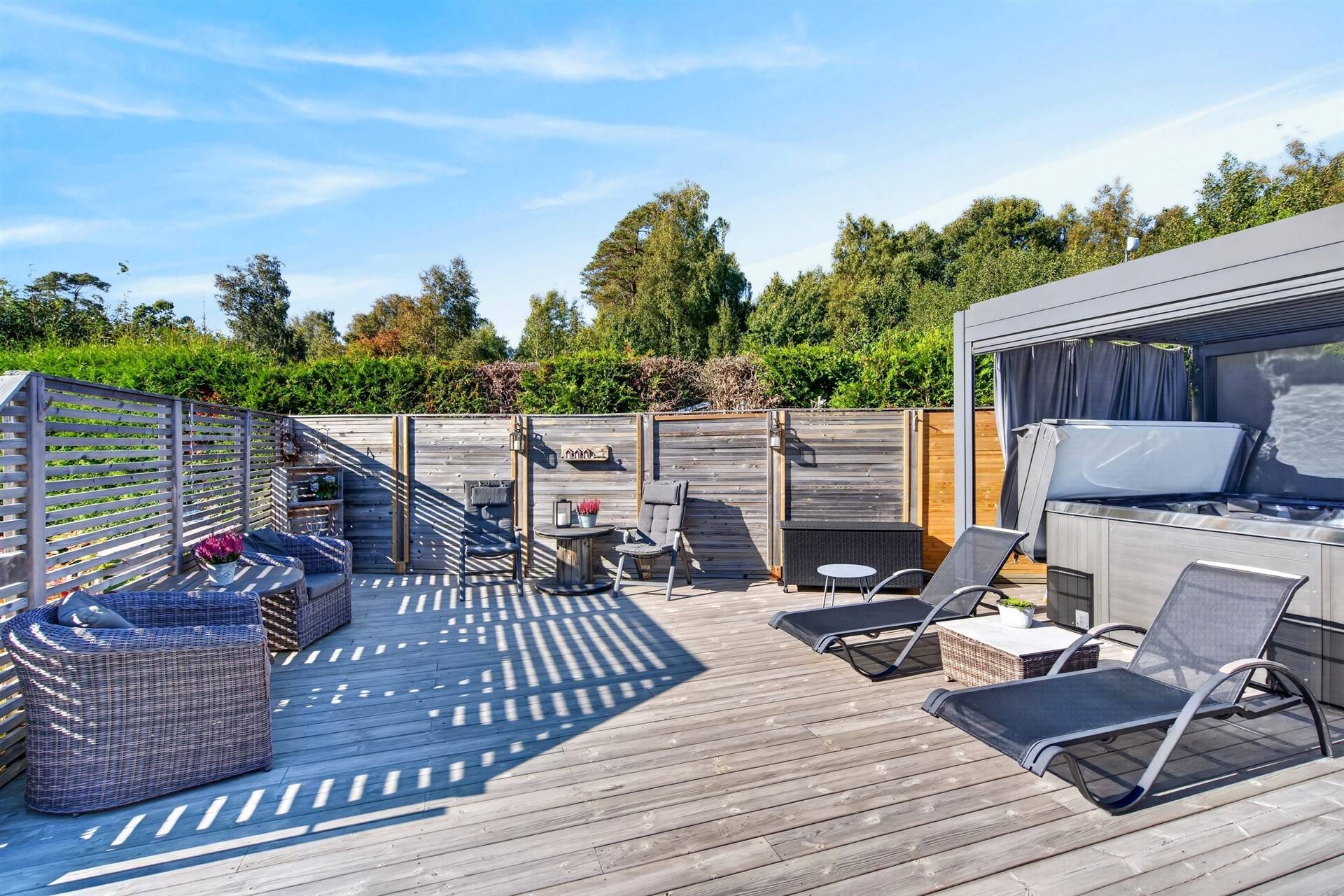 vinterbonat fritidshus på Svingvägen 26 Kebal, Strömstads kommun - bild 4