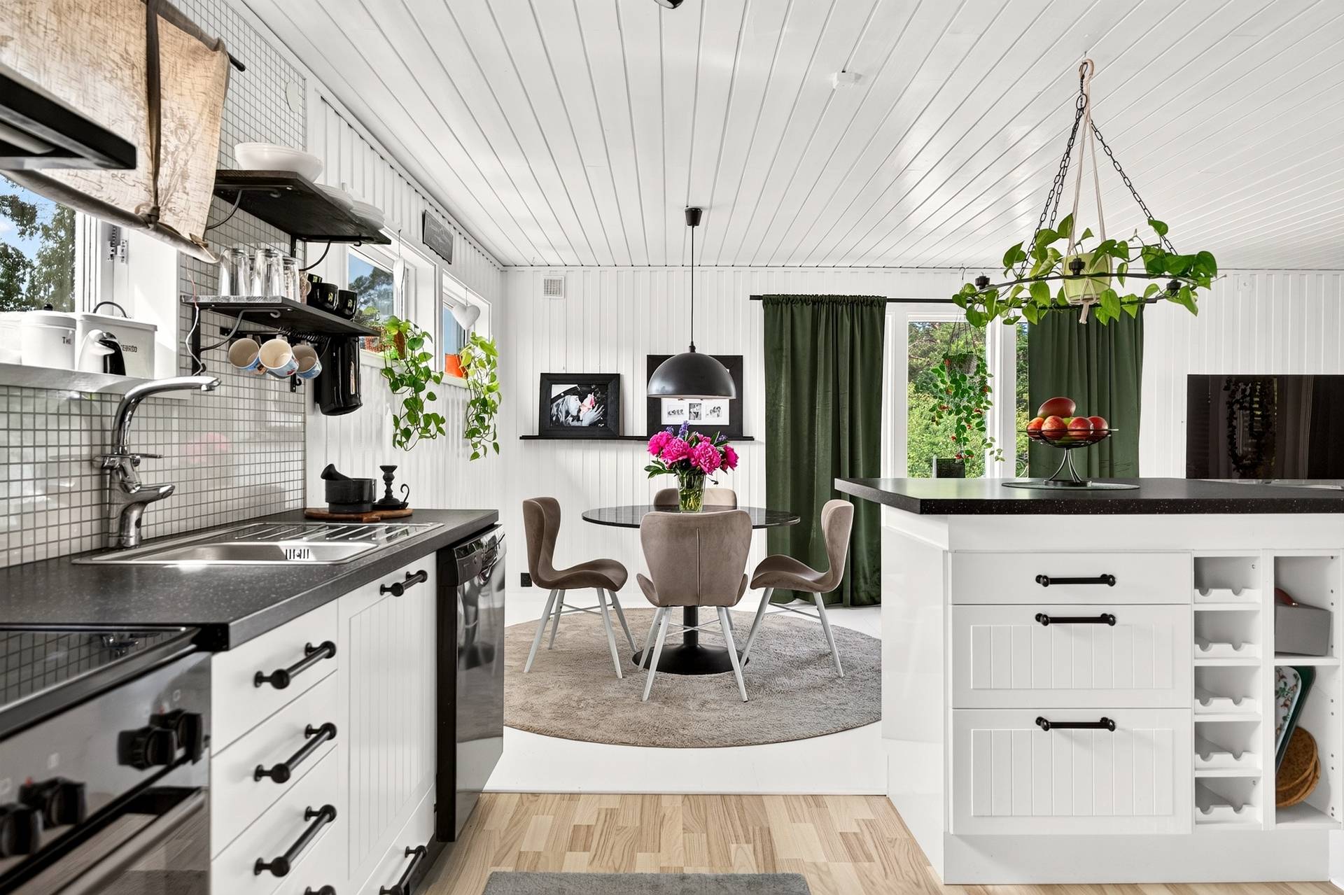 4 rum villa på Löjvägen 12 Märsön, Enköpings kommun - bild 3