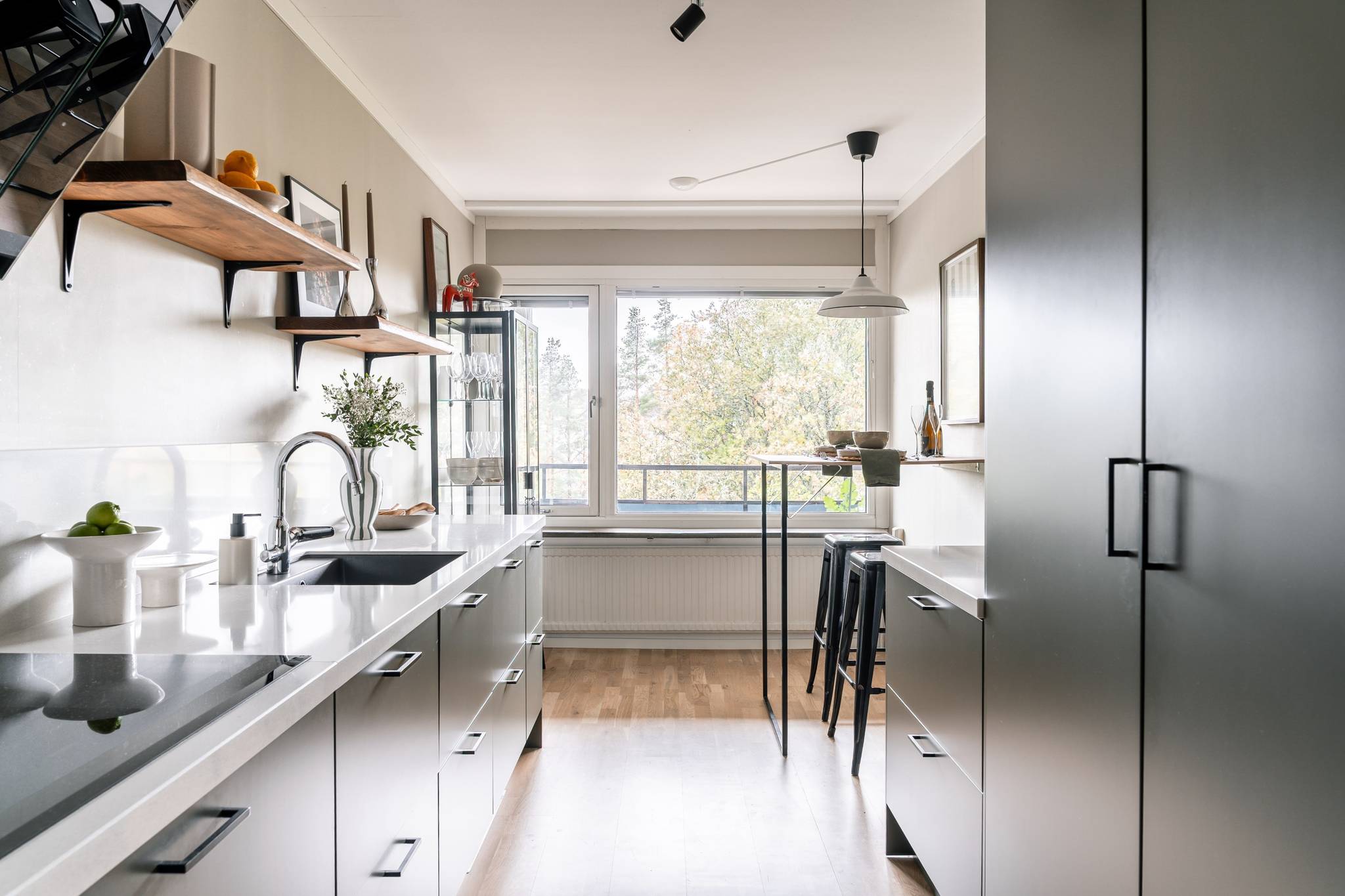 3 rum lägenhet på Klockargatan 6B Klockartorpet, Västerås kommun - bild 2