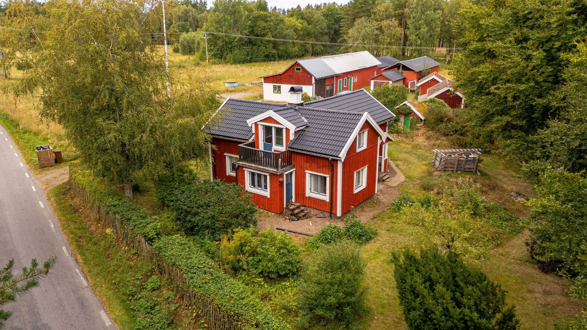 Gård utan jordbruk på Vinköl Bäcken 1 Skara kommun - bild 4