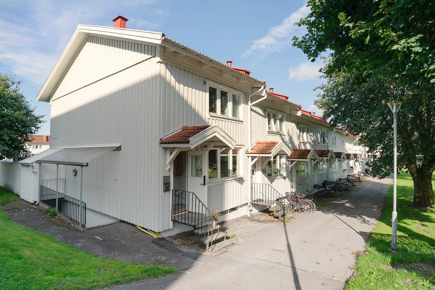 4 rum Radhus på Ivar Claessons gata 25A Centralt Kungälvs kommun - bild 2