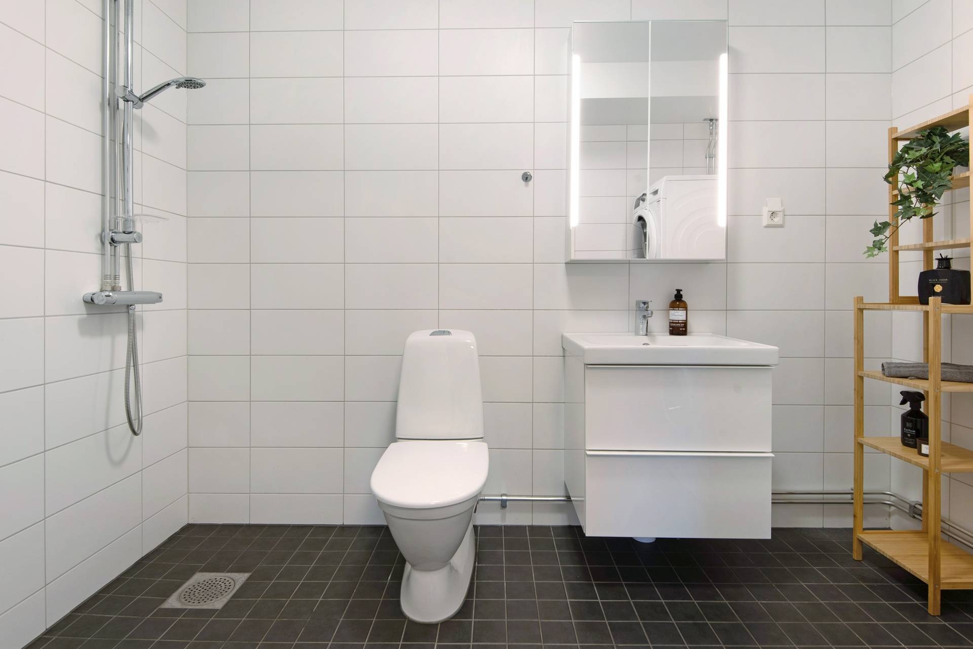 5 rum Radhus på Riavägen 25 Västerhaninge Haninge kommun - bild 14