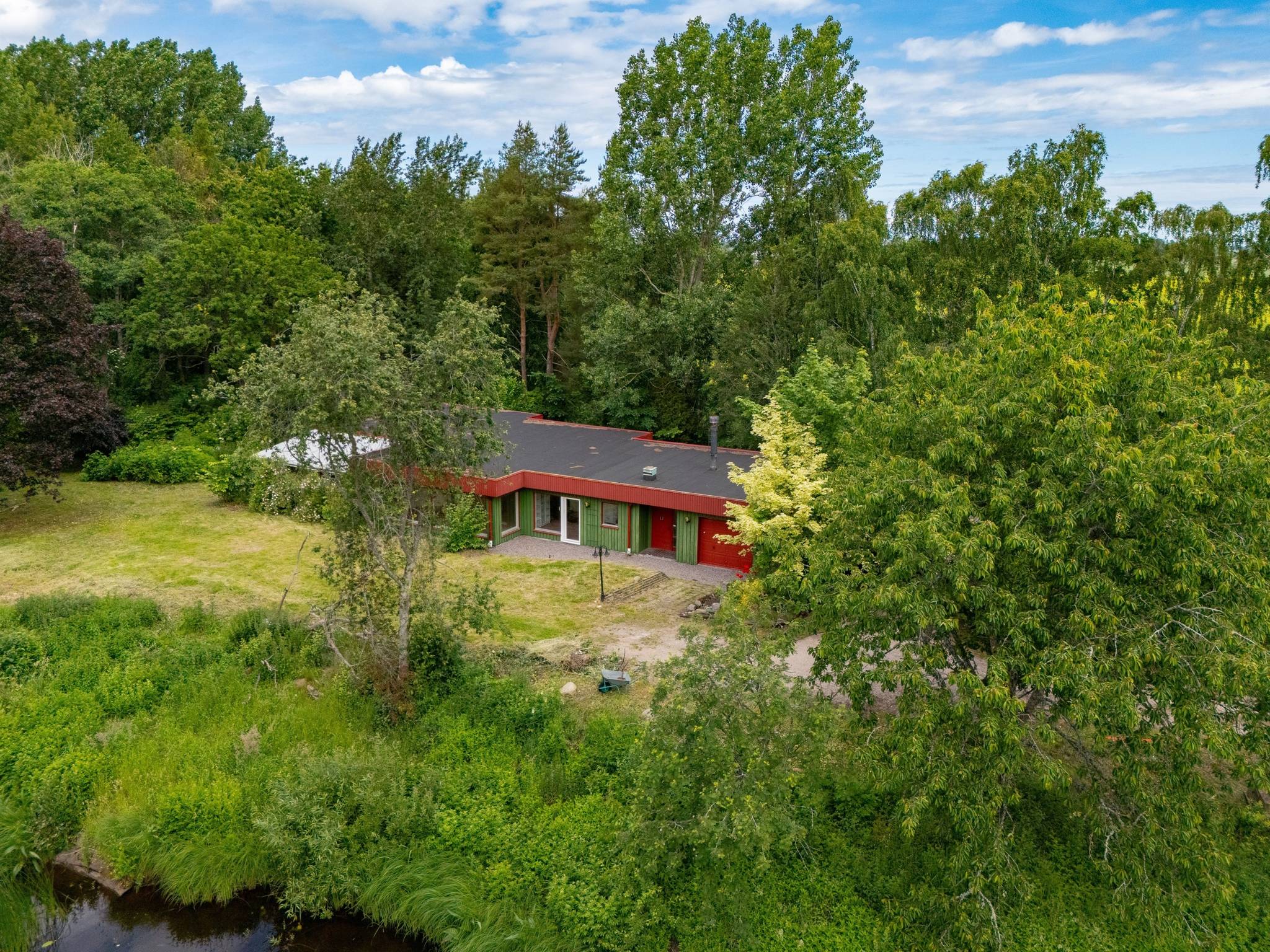 6 rum villa på Tråvad Tråvadsbro 2 Tråvad, Vara kommun - bild 2