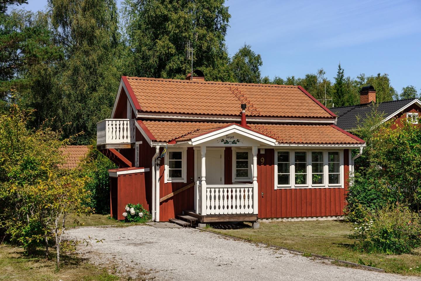 Born, Rättviks kommun