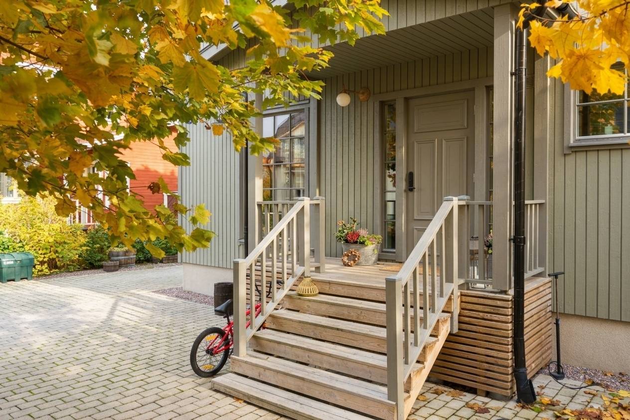9 rum Villa på Valhallagatan 8 SVARTBÄCKEN Uppsala kommun - bild 3