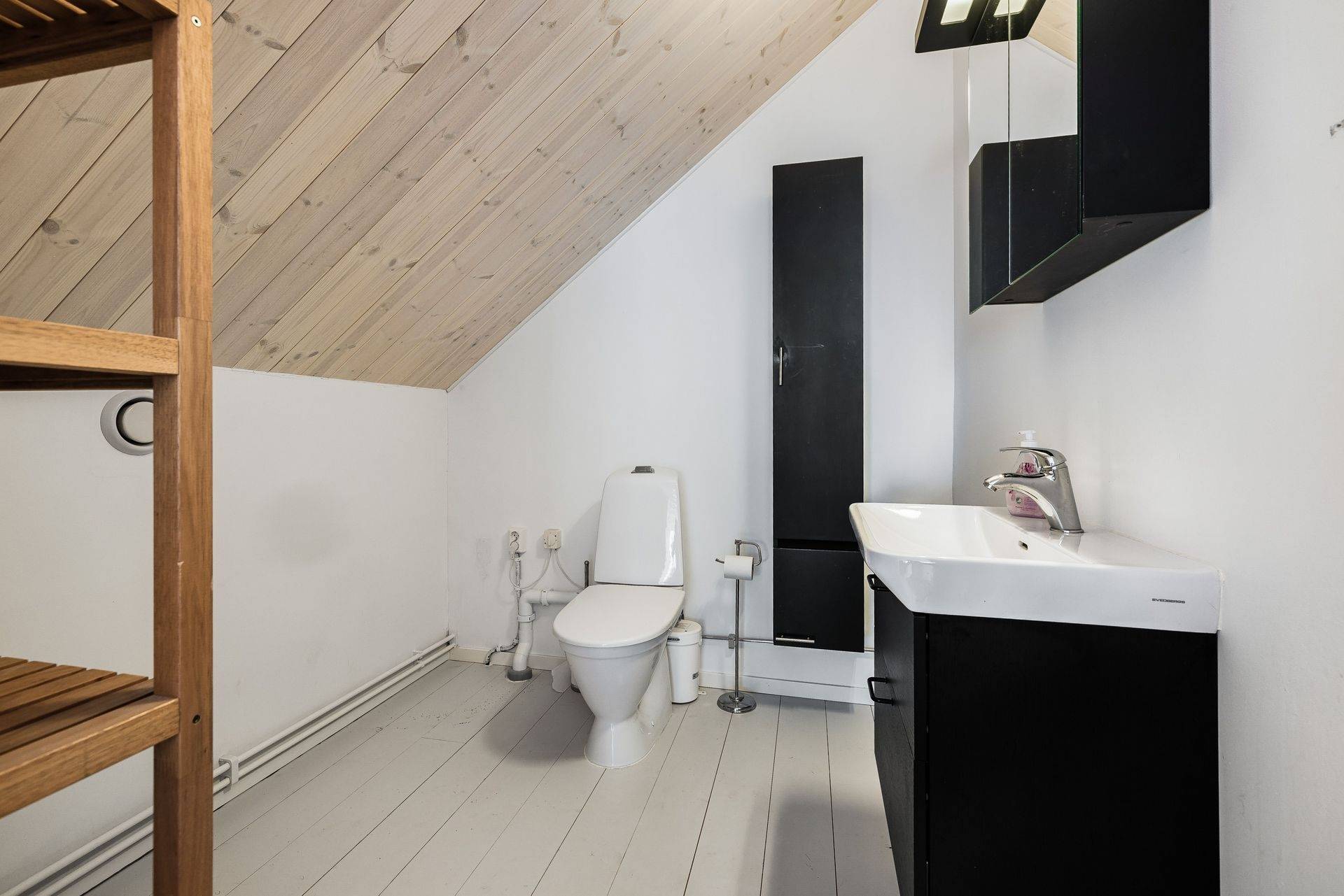 7 rum Villa på Rönnbärsvägen 5 Mälby Eskilstuna kommun - bild 33