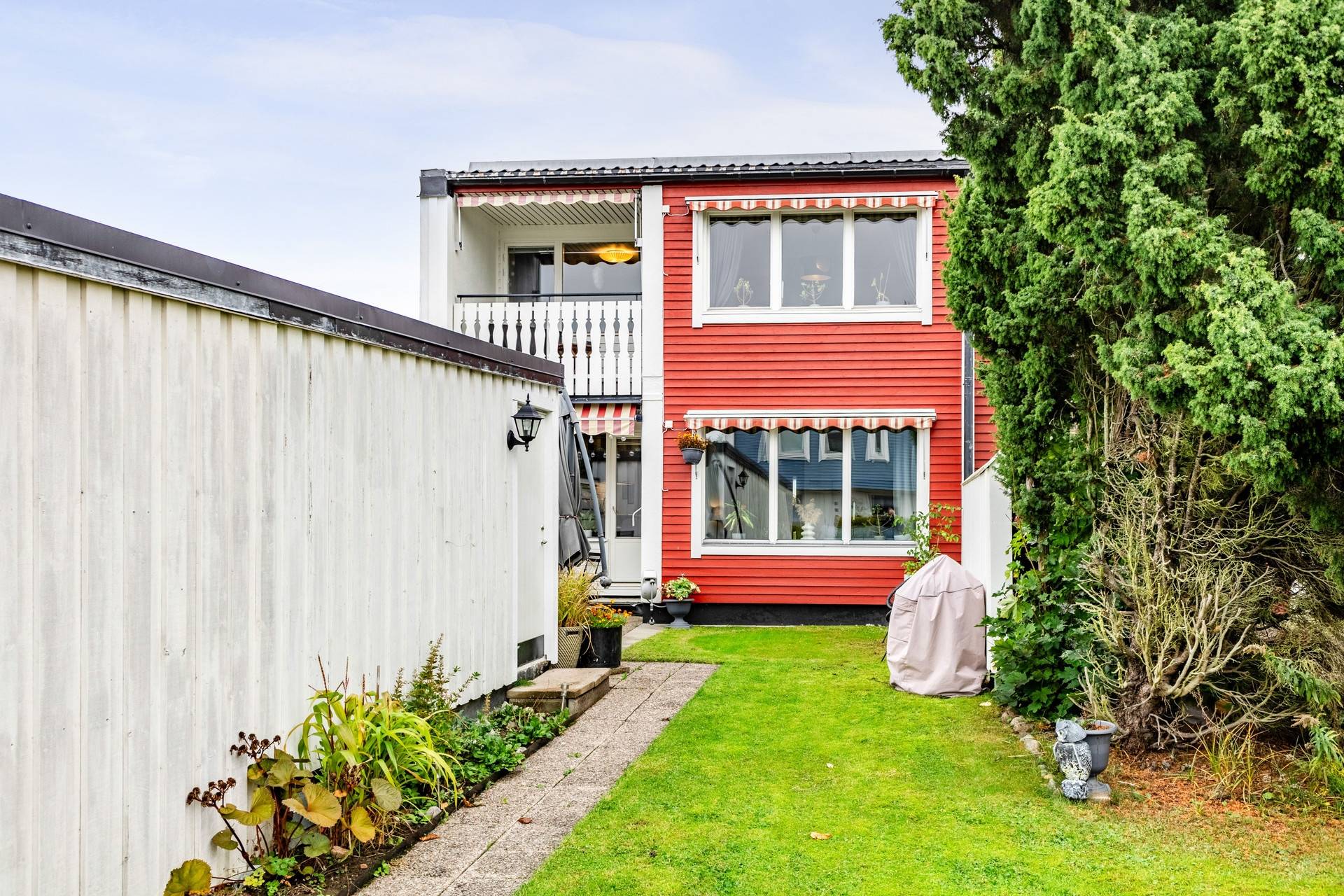 5 rum Radhus på Ringensons väg 6A Johannisdal Köpings kommun - bild 35