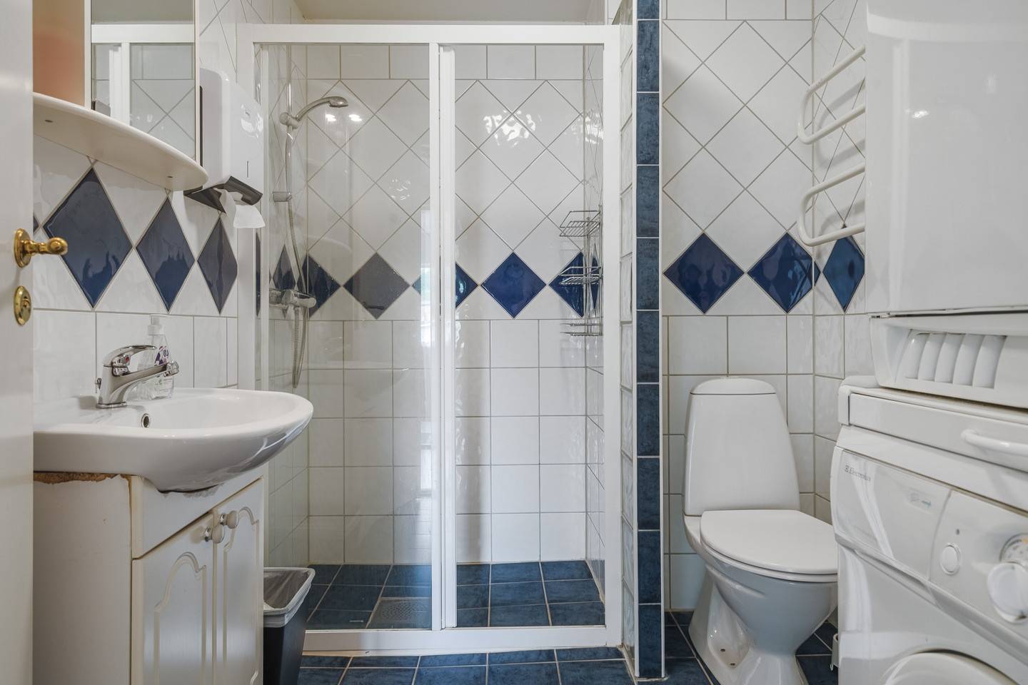 8 rum Villa på Vallgatan 25 Sundstorp Säffle kommun - bild 44