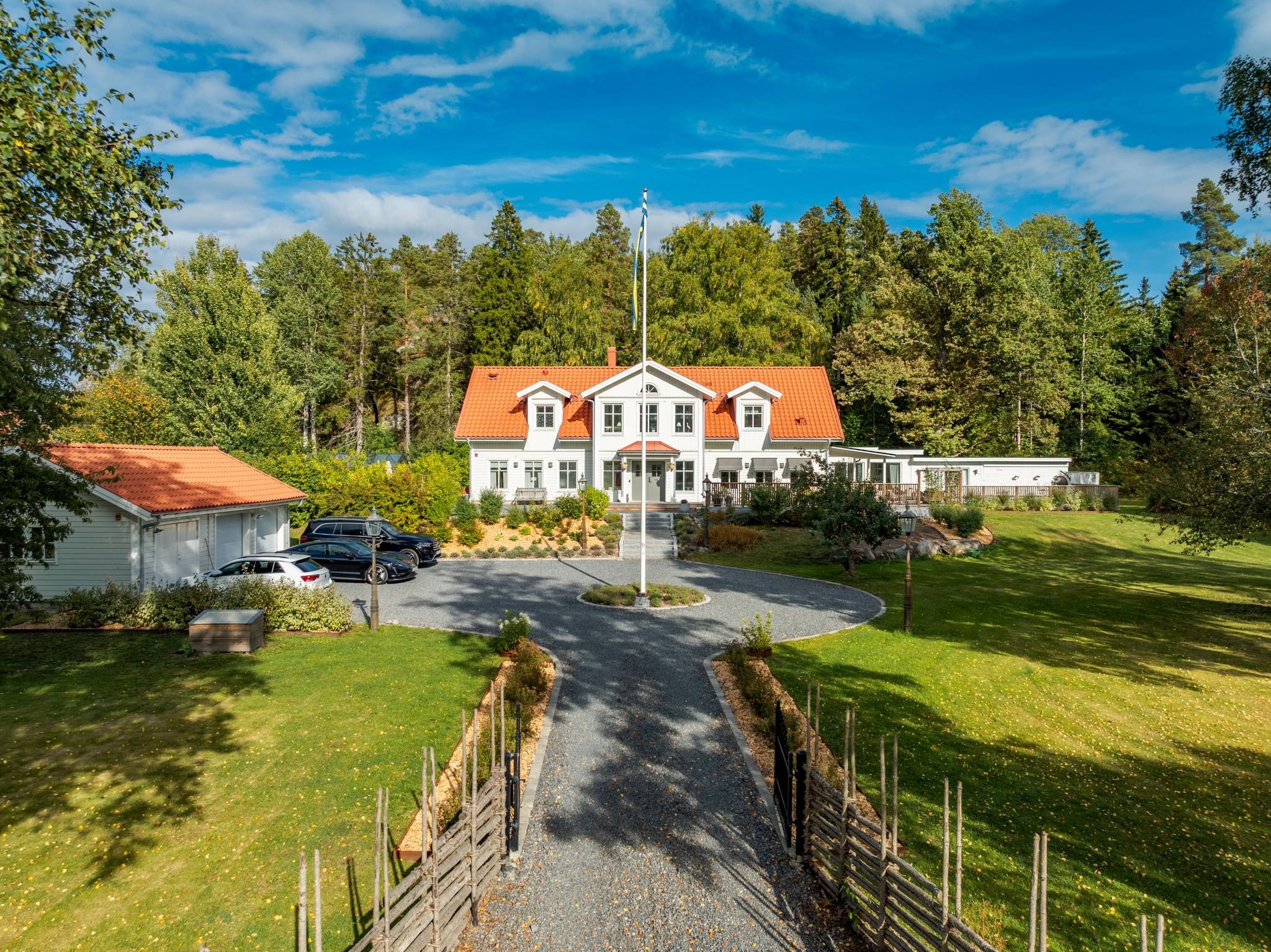 8 rum Villa på Räfsja gårdsväg 34 Norrtälje kommun - bild 1