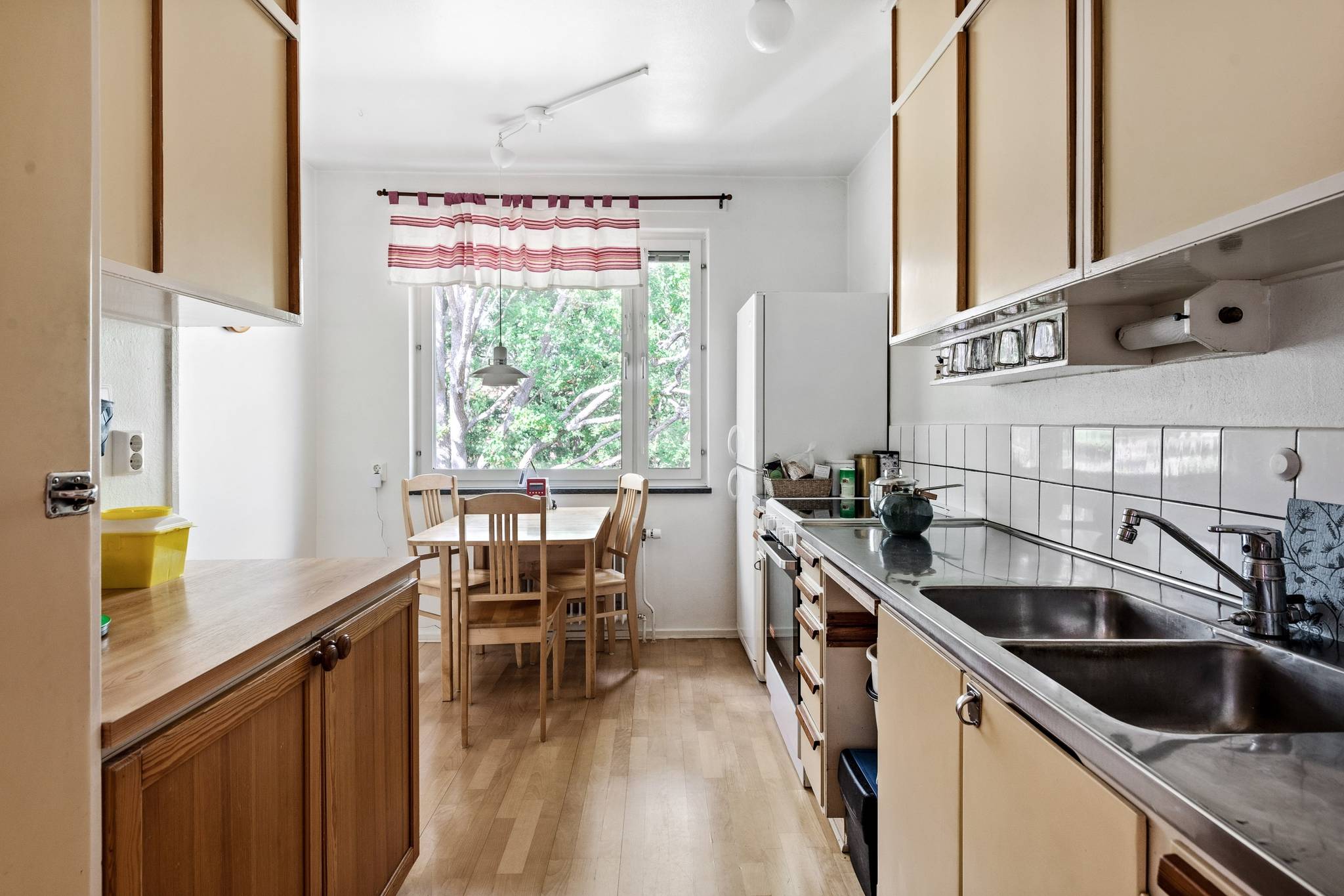 2 rum Lägenhet på Smörbrödsvägen 23, vån 3/3 Sköndal Stockholms kommun - bild 6