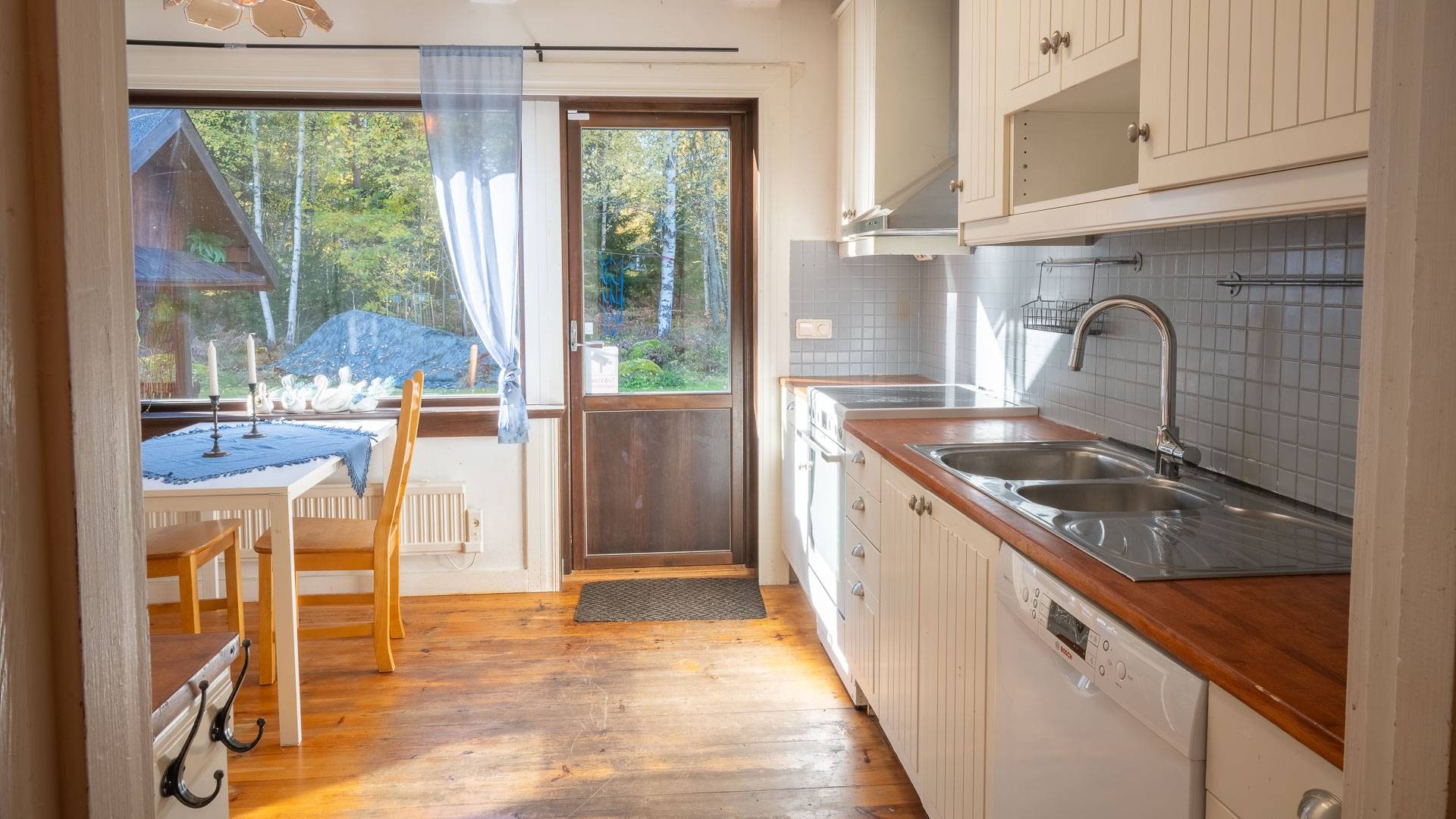 9 rum Villa på Hildurs väg 15 Skokloster Håbo kommun - bild 25