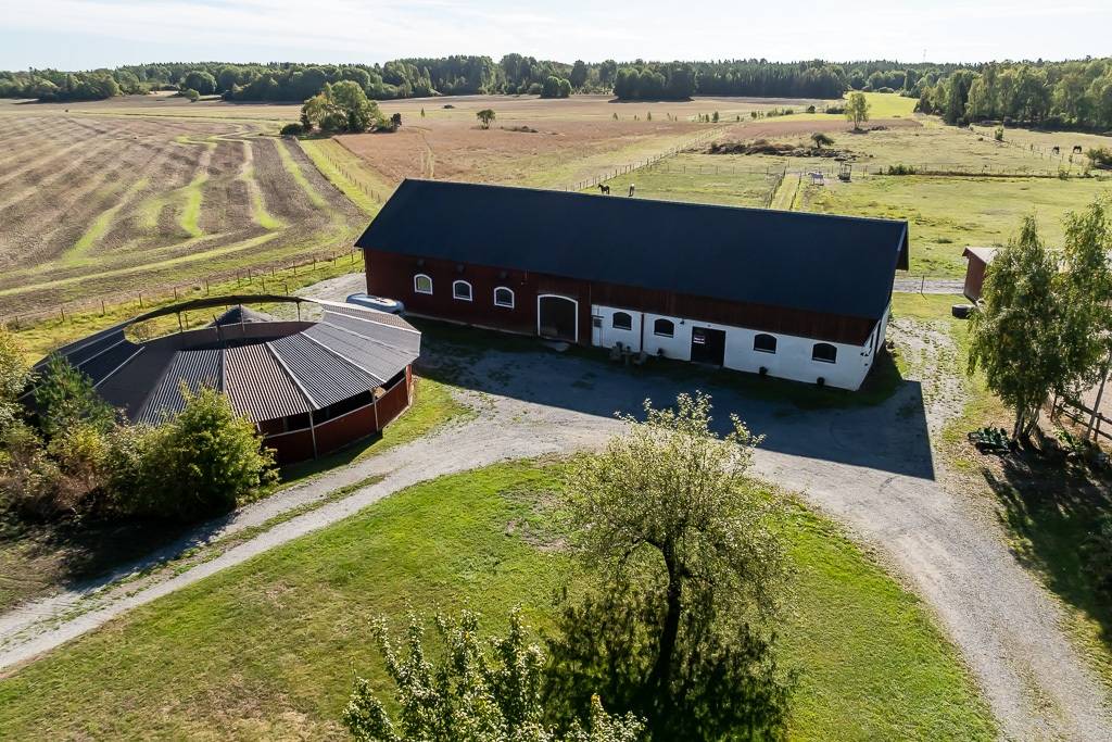 6 rum Gård utan jordbruk på Tillinge-Tibble 22 Enköpings kommun - bild 4