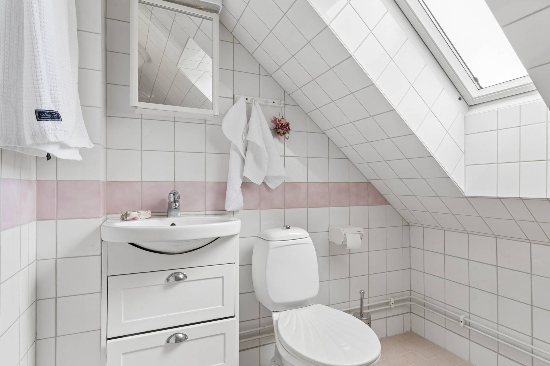 6 rum Villa på Tistelvägen 38 Vendelsö Haninge kommun - bild 42