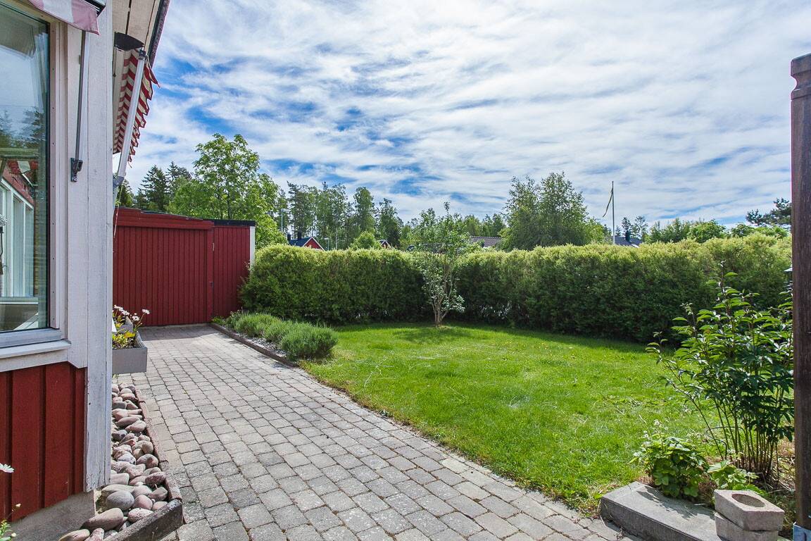 6 rum Parhus på Lingonstigen 26 Norra Skogen Karlsborgs kommun - bild 4