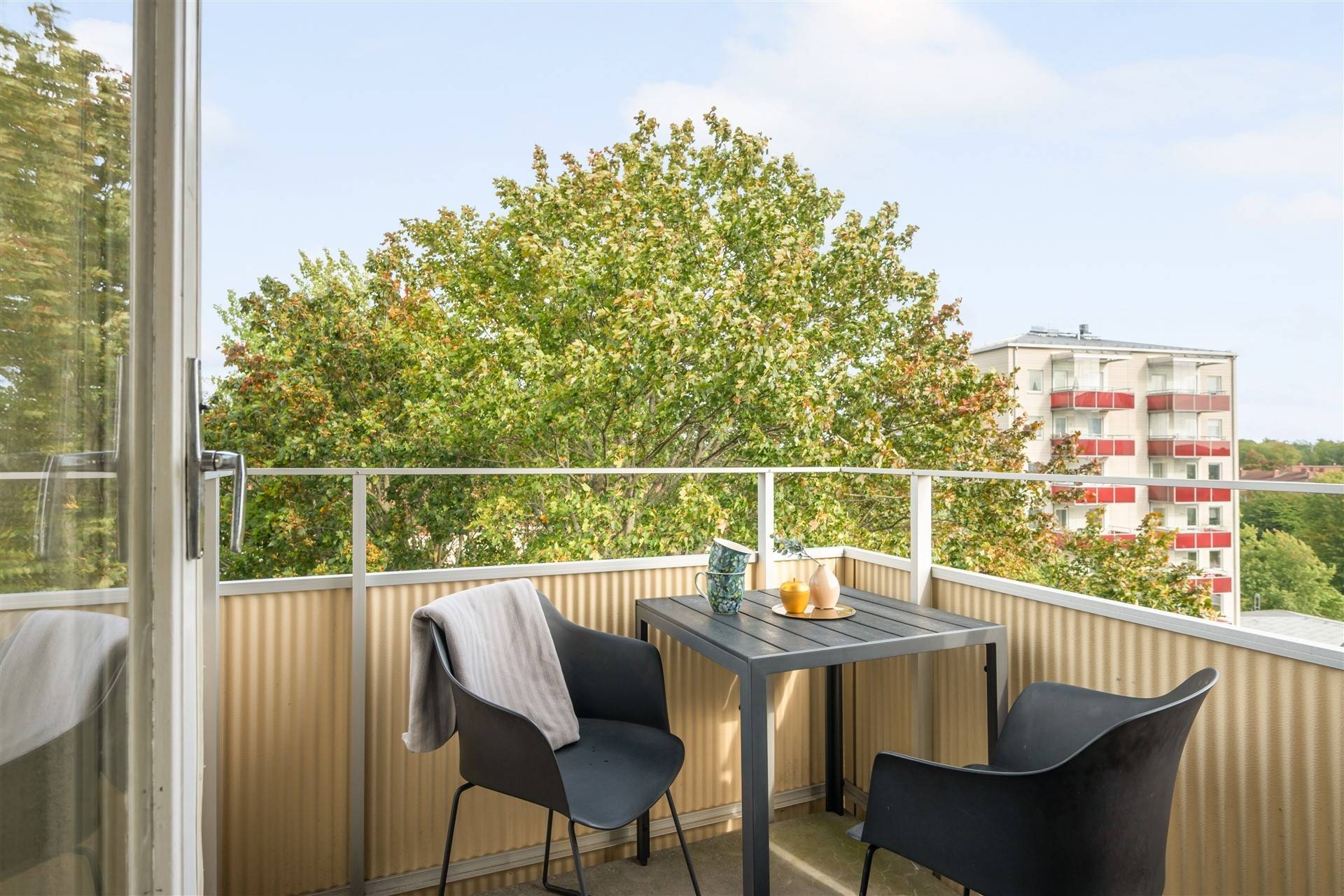 3 rum lägenhet på Sjösabrinken 30 Bandhagen / Högdalen, Stockholms kommun - bild 2
