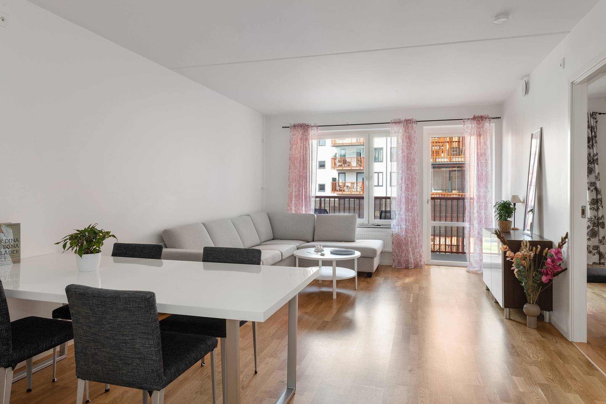 2 rum Lägenhet på Safirgatan 9 Norrtälje kommun - bild 2