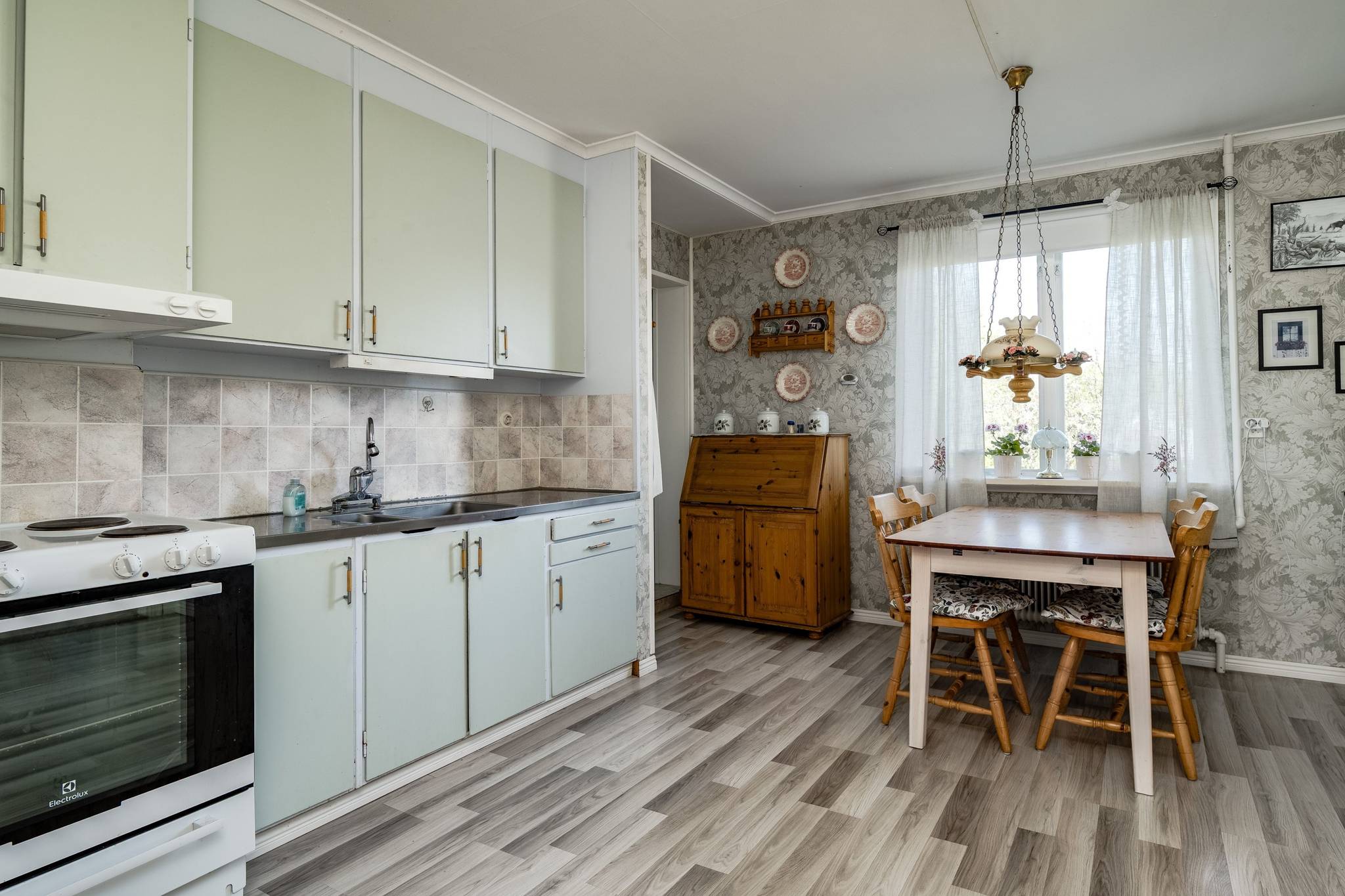 8 rum Villa på Fabriksvägen 30 & 32 BERGVIK Söderhamns kommun - bild 6