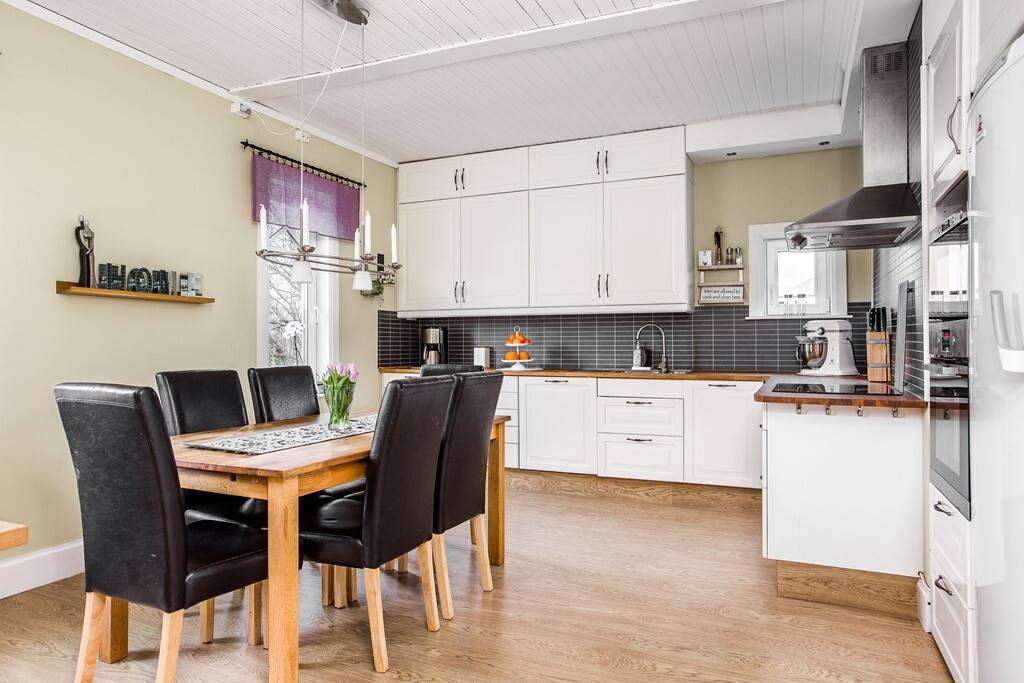 355 m² Villa på Borgmästaregatan 7 Nyestan Mariestads kommun - bild 21