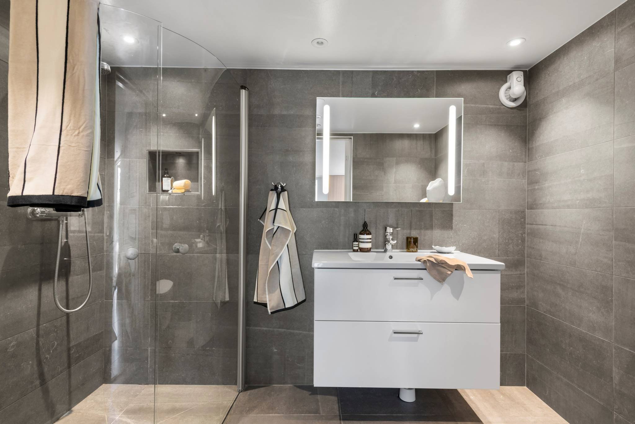 9 rum Villa på Edsviksvägen 102 Danderyd - Skogsvik Danderyds kommun - bild 41