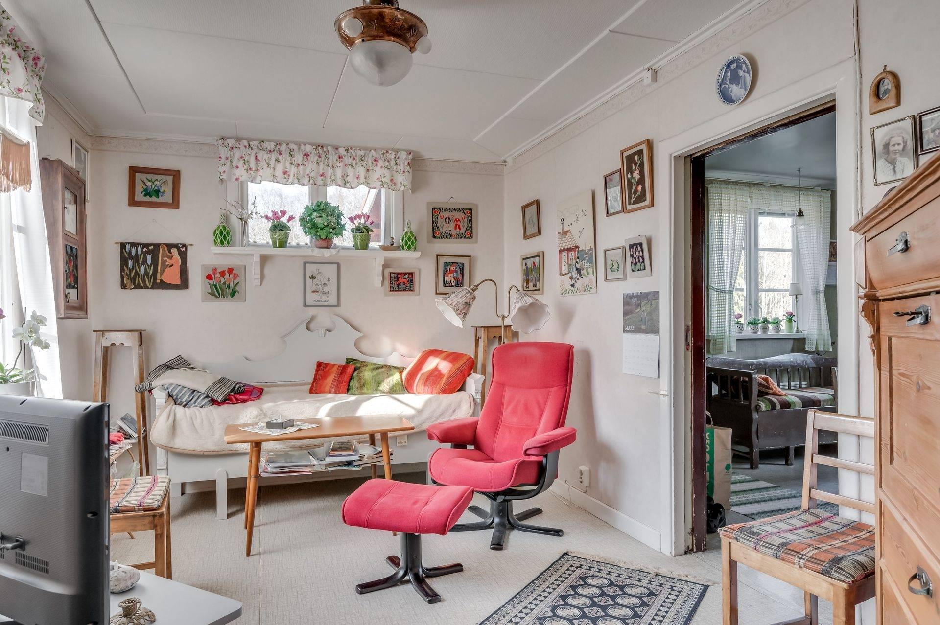 7 rum Gård med jordbruk på Aplungsåsen 56 Västra Ämtervik Sunne kommun - bild 8