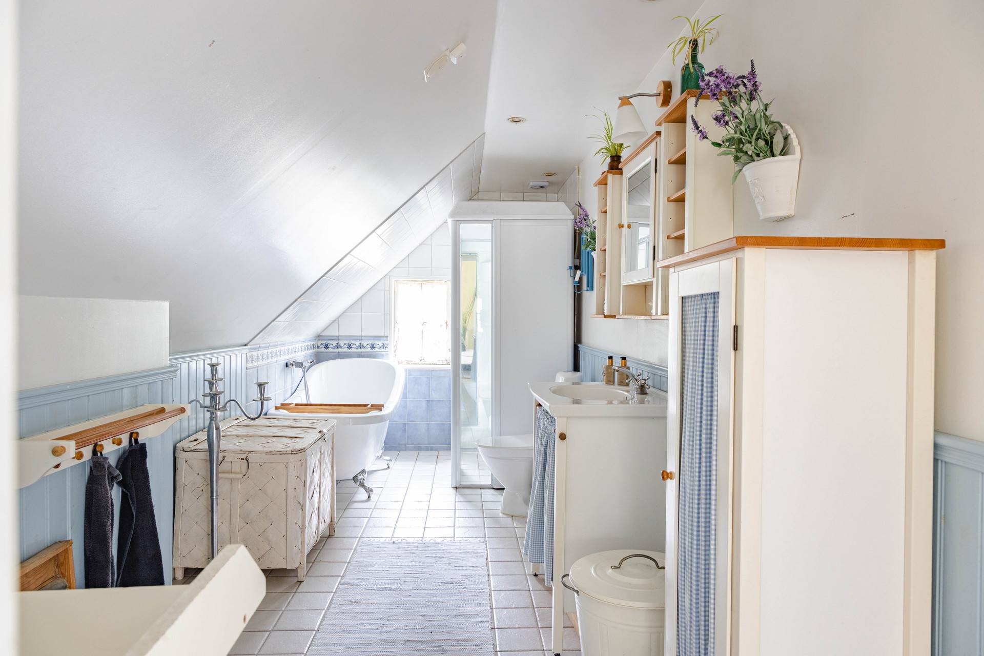6 rum Villa på Brunnsvägen 8 Lustigkulla Hallstahammars kommun - bild 35