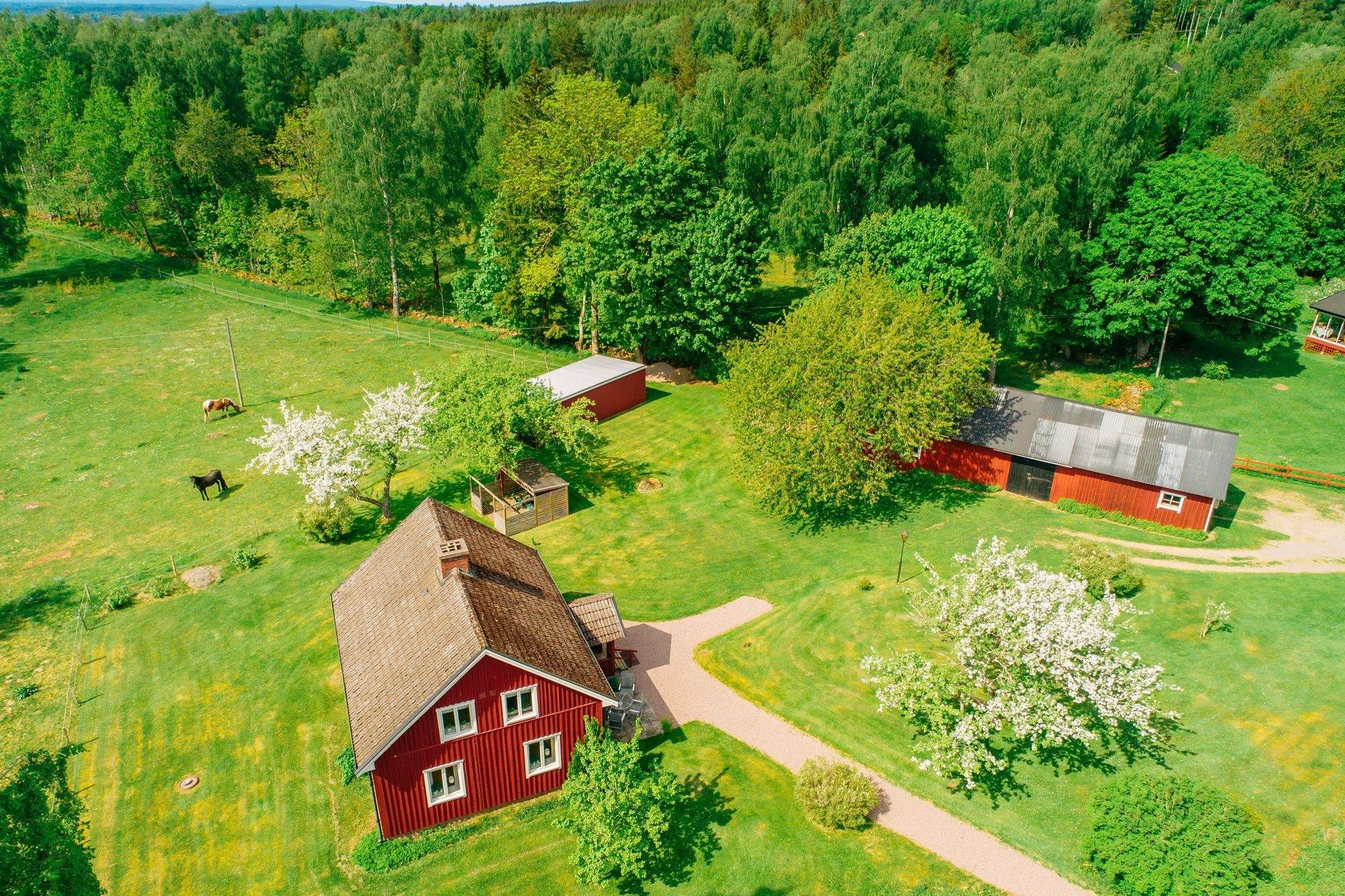 5 rum Gård utan jordbruk på Ljungstorp Haga 1 Ljungstorp Skara kommun - bild 66