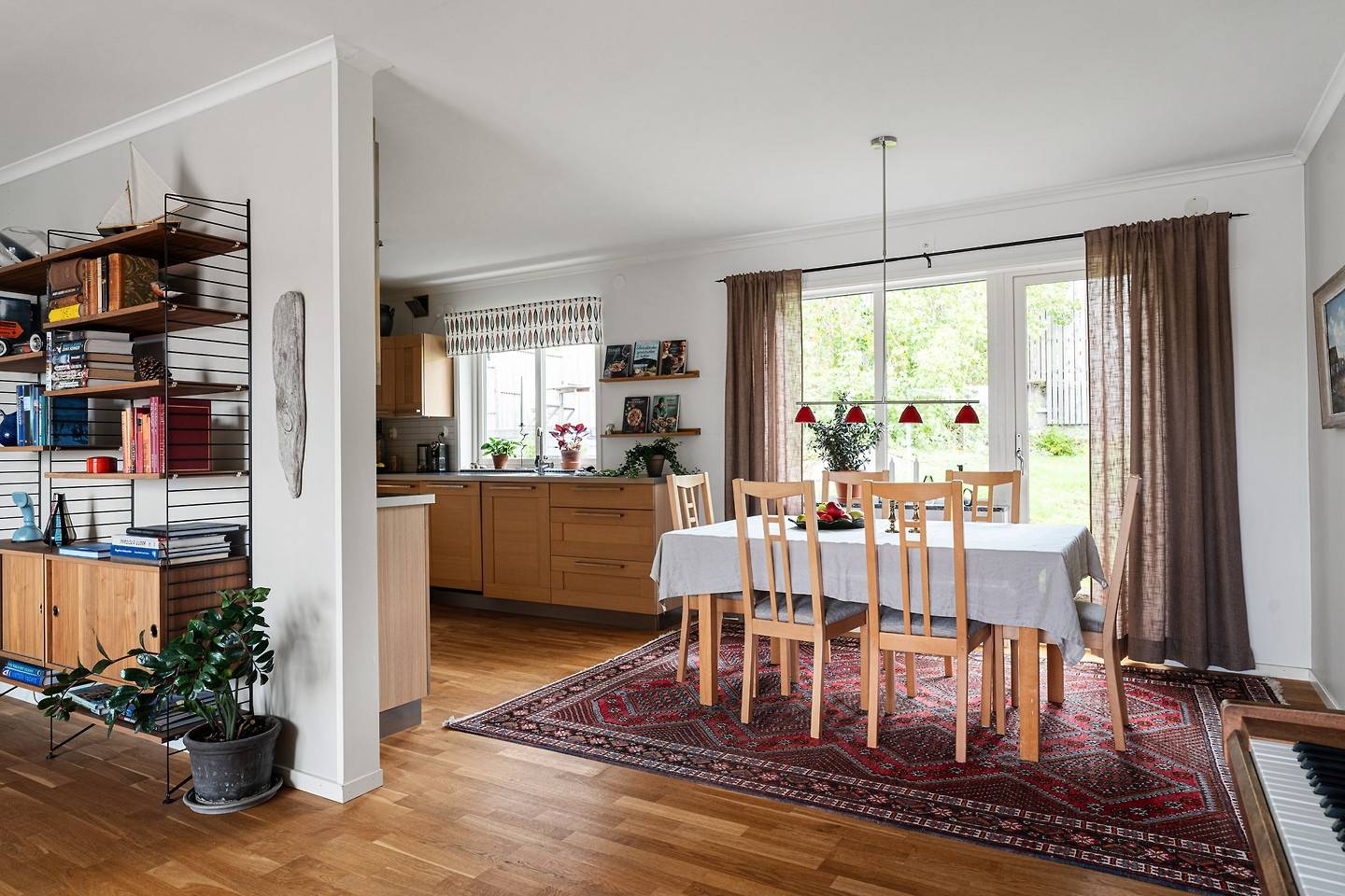 5 rum Villa på Åslyckevägen 21/ Ekehagsvägen 4 Tuve Göteborgs kommun - bild 5