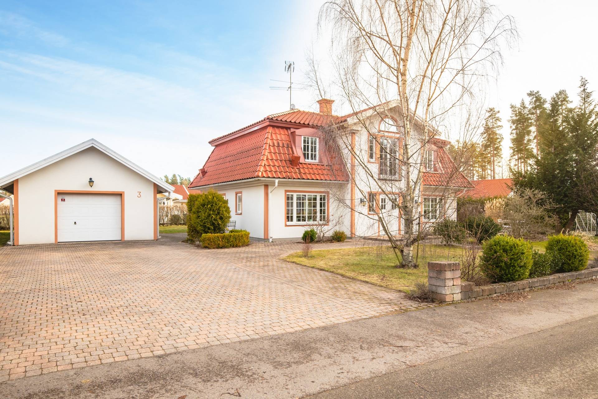 8 rum Villa på Finnebodavägen 3 Lidköping Lidköpings kommun - bild 2