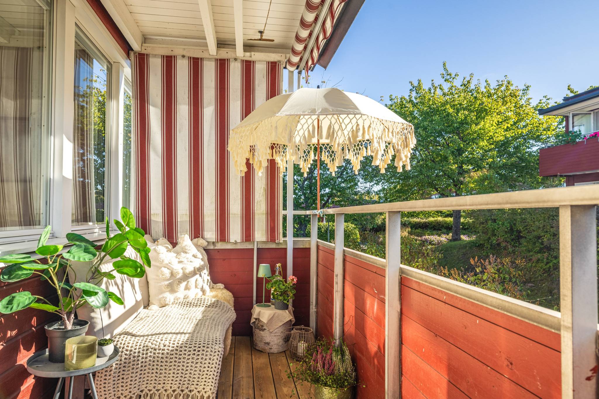 3 rum lägenhet på Ljuskärrsvägen 95 Saltsjöbaden, Nacka kommun - bild 1