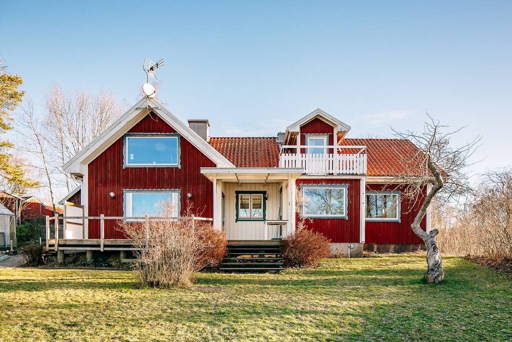 6 rum Villa på Sjöfallsvägen 25 Sjötorp Mariestads kommun - bild 2