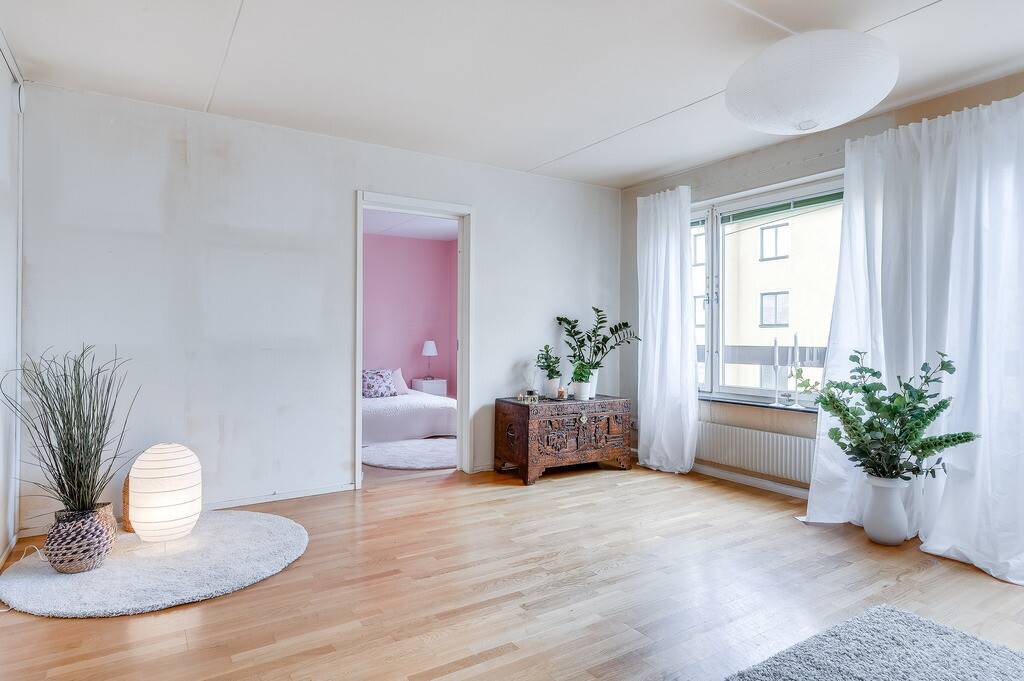 3 rum Lägenhet på Strindbergsgatan 36, 4 tr Nedre Gärdet Stockholms kommun - bild 2