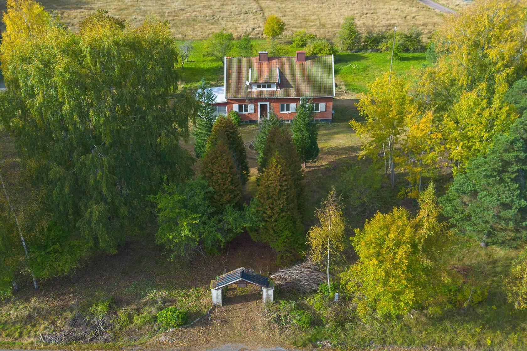7 rum Gård utan jordbruk på Hultets gård Öresjö Trollhättans kommun - bild 5