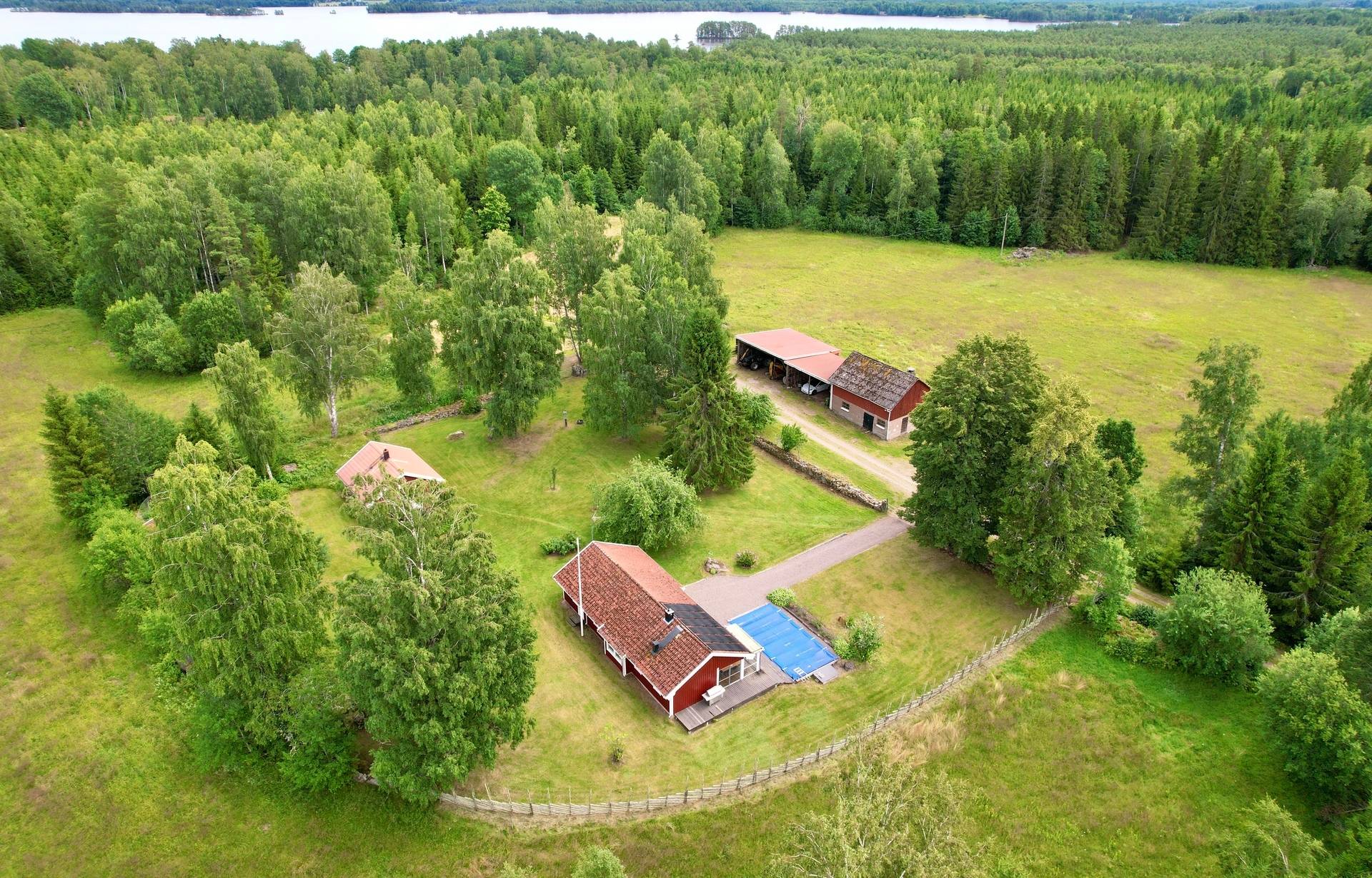 4 rum Gård med skogsbruk på Tåtorp Västra Sjötorp 14 Moholm Töreboda kommun - bild 4