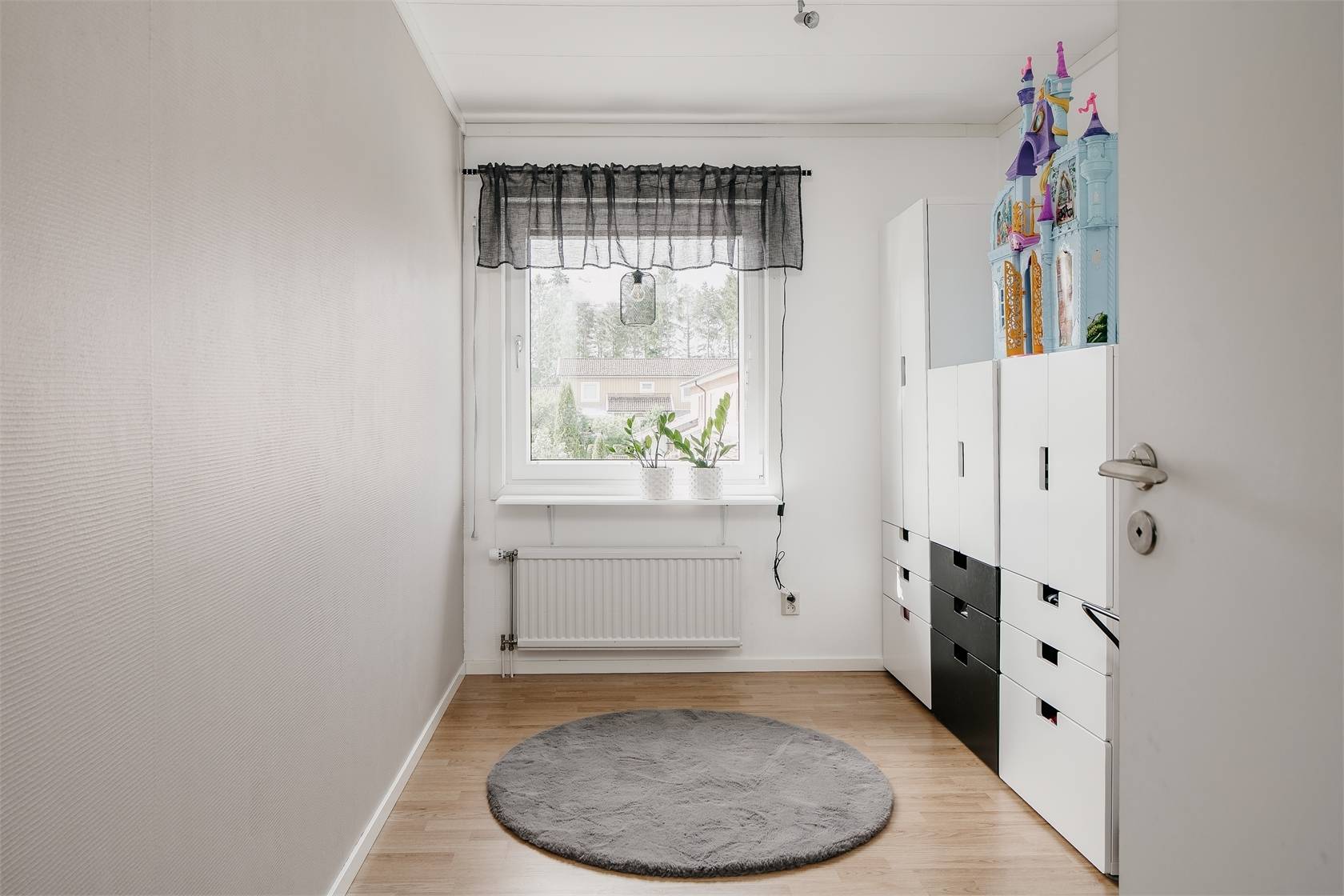 5 rum Radhus på Nyckelpigevägen 92 Ryd Skövde kommun - bild 24