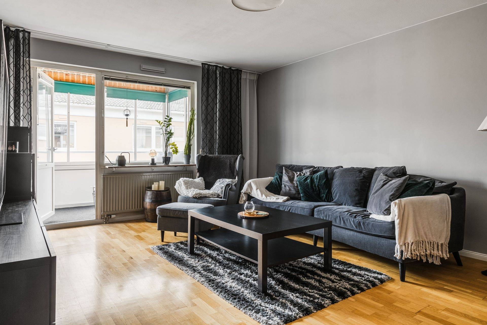 2 rum Lägenhet på Stödjegränd 38 Solhaga Örebro kommun - bild 2