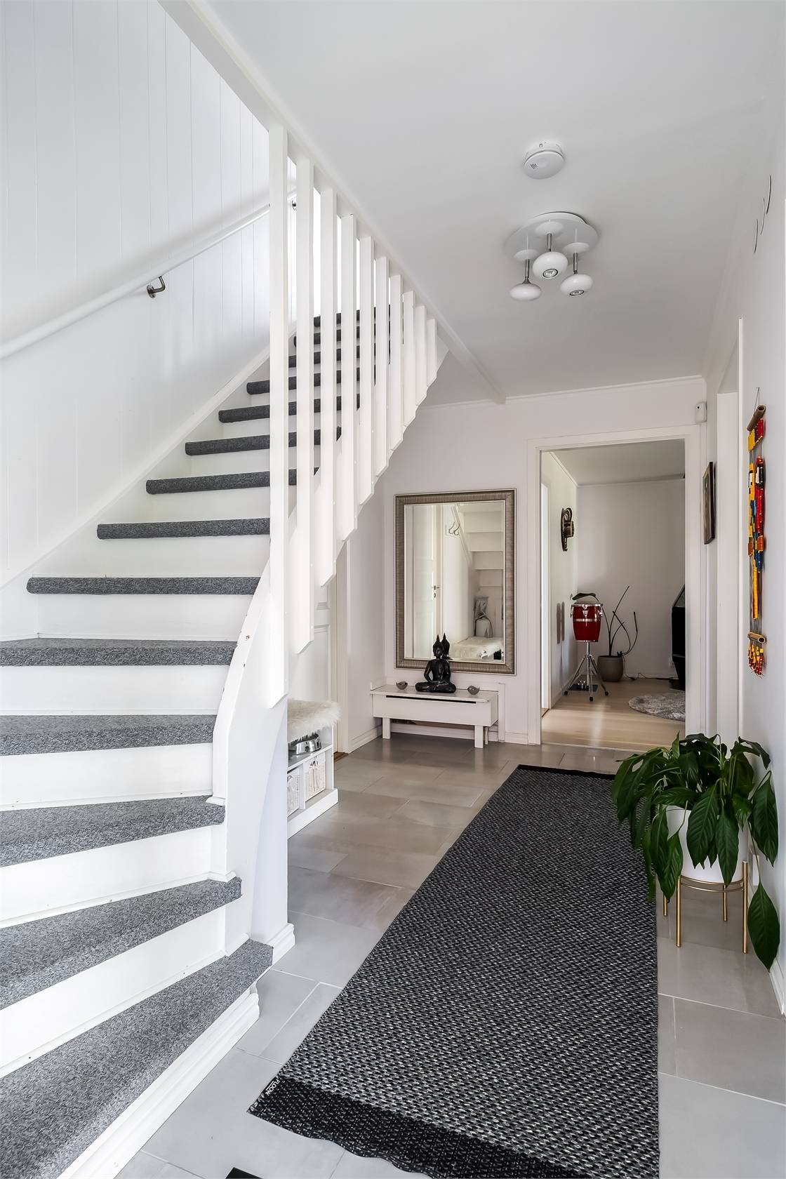 6 rum Kedjehus på Ragnebergsvägen 28 Vendelsö Haninge kommun - bild 4