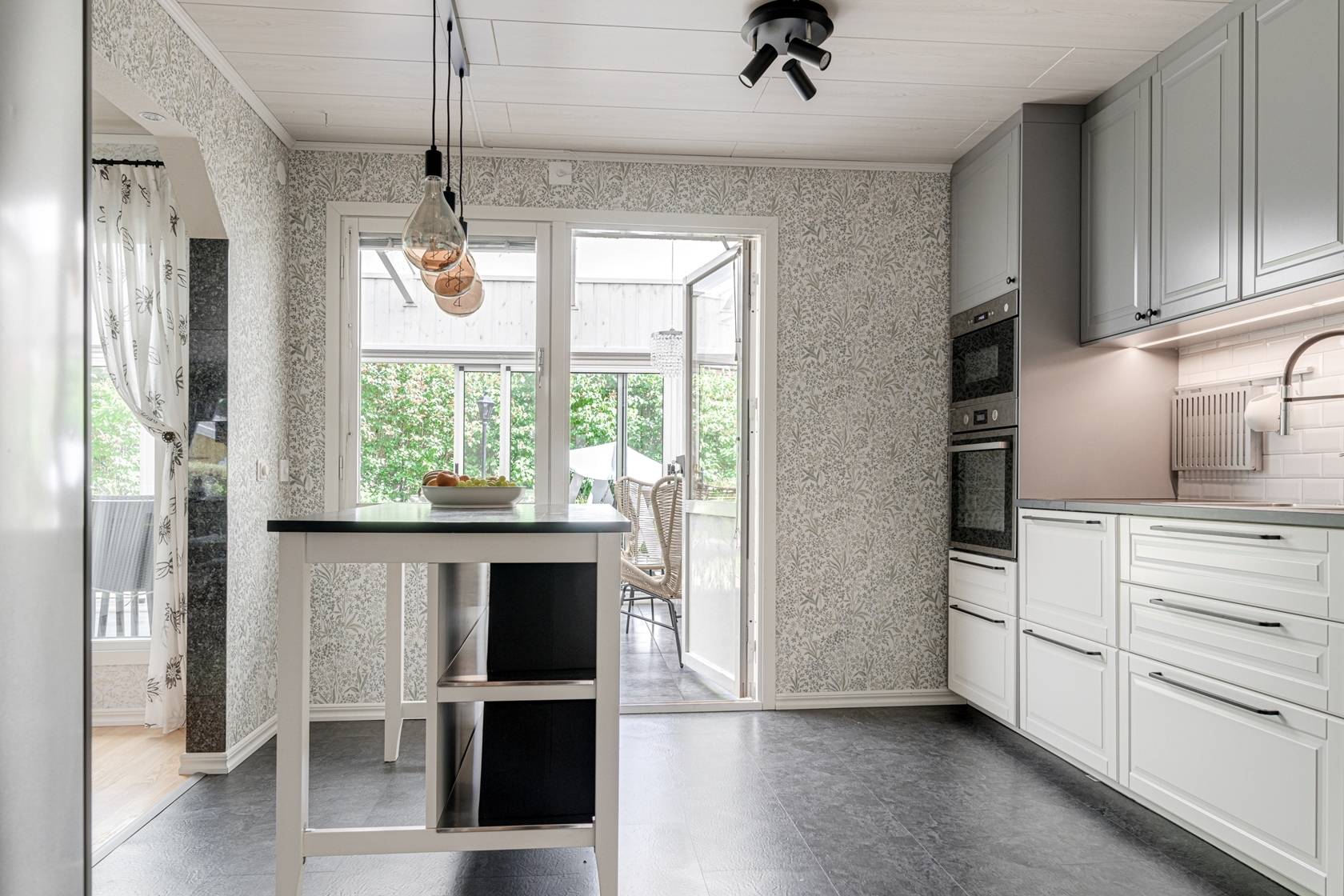 5 rum Radhus på Blomsterkungsvägen 44 Hässelby Norra Villastad Stockholms kommun - bild 9