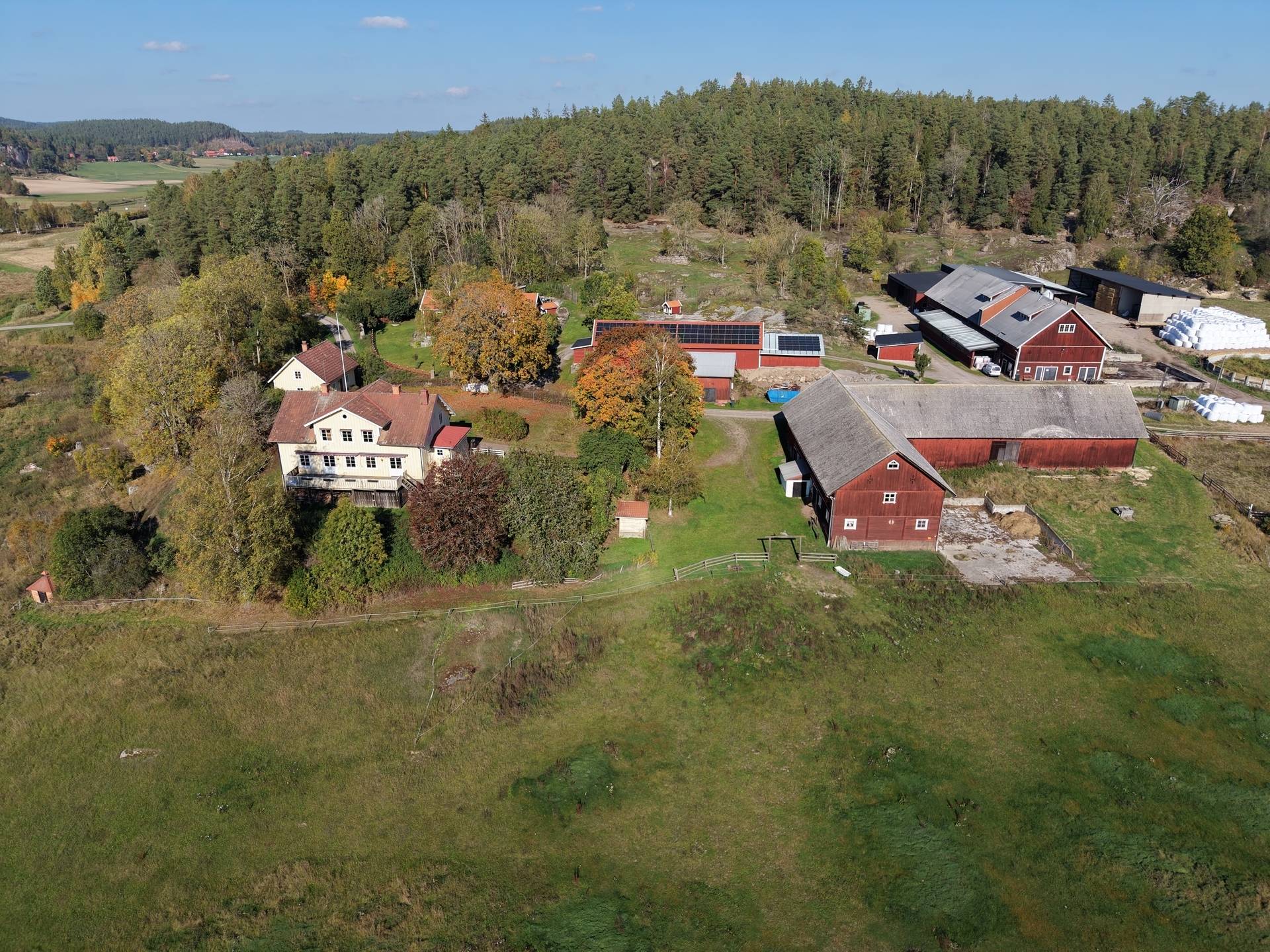 Gård med jordbruk på Vallingedal Nedergård Vallingedal Kinda kommun - bild 10