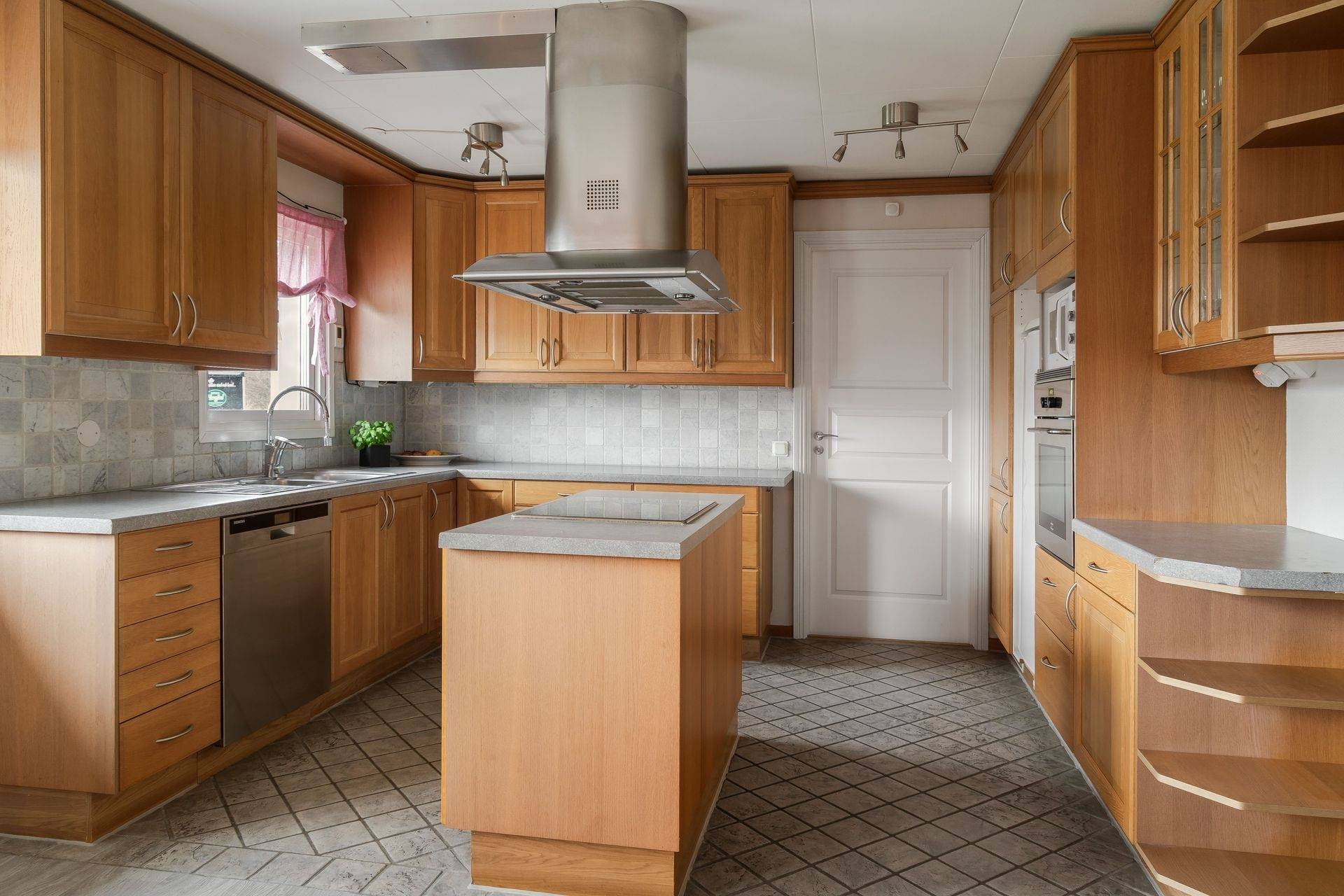 7 rum Villa på Berggräsvägen 19 Getinge Halmstads kommun - bild 11