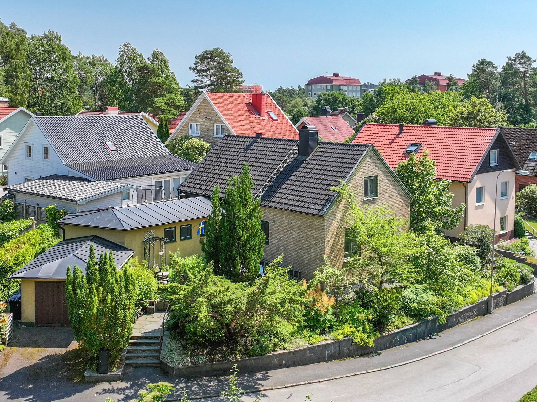 8 rum villa på Helgdagsgatan 17 Kortedala, Göteborgs kommun - bild 2