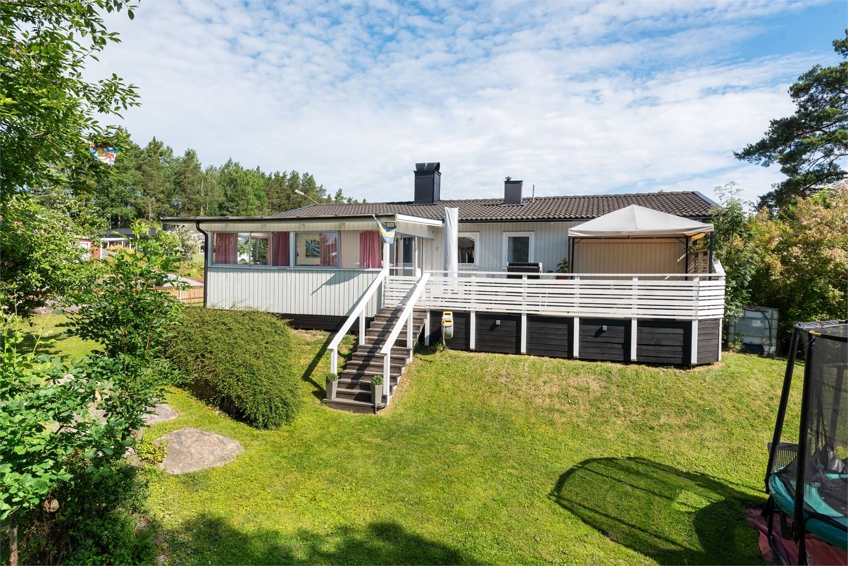 4 rum villa på Aspvägen 18 Hallstavik, Norrtälje kommun - bild 1