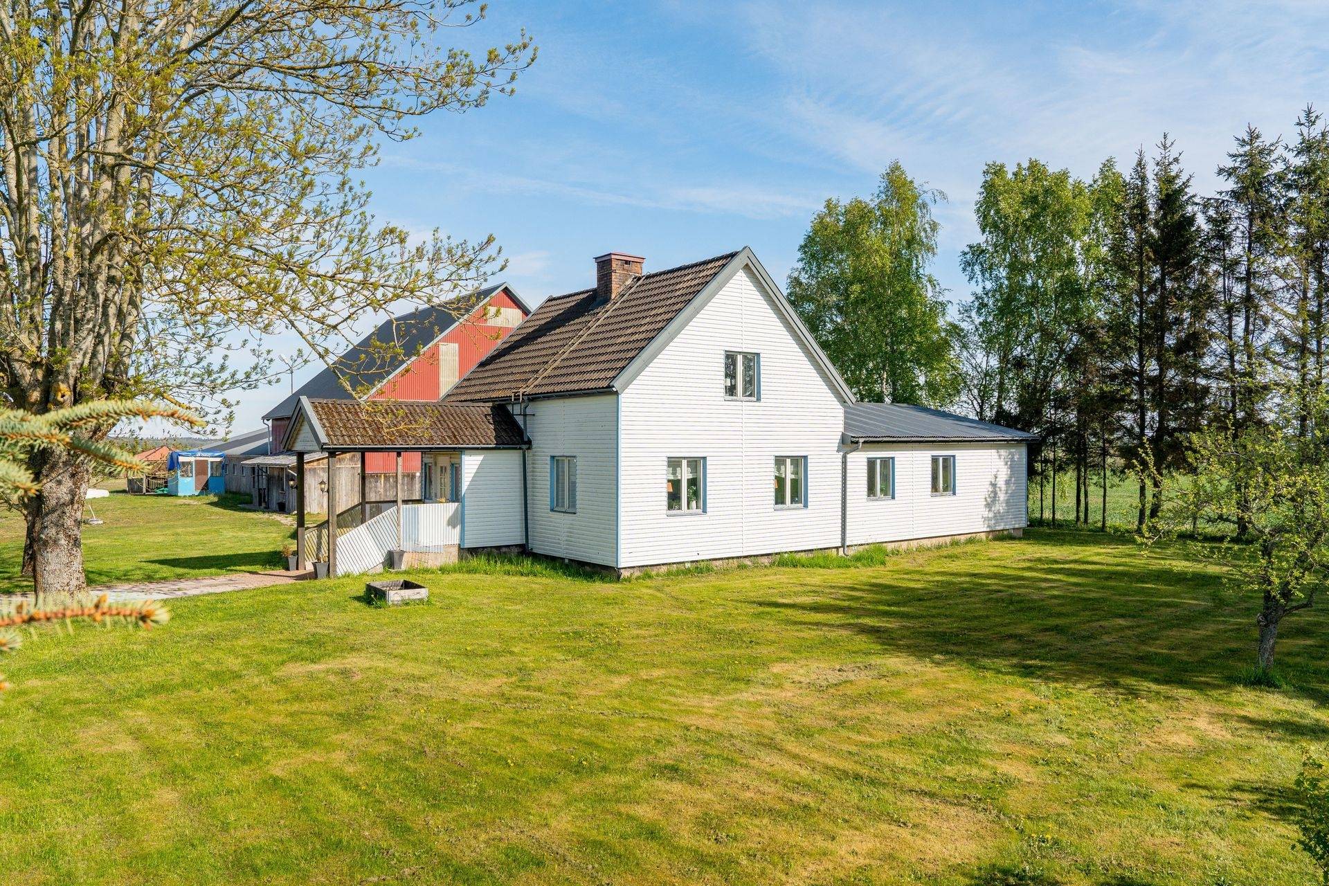 Gård utan jordbruk på Lovene Eriksgården 1 Lidköping Lidköpings kommun - bild 8