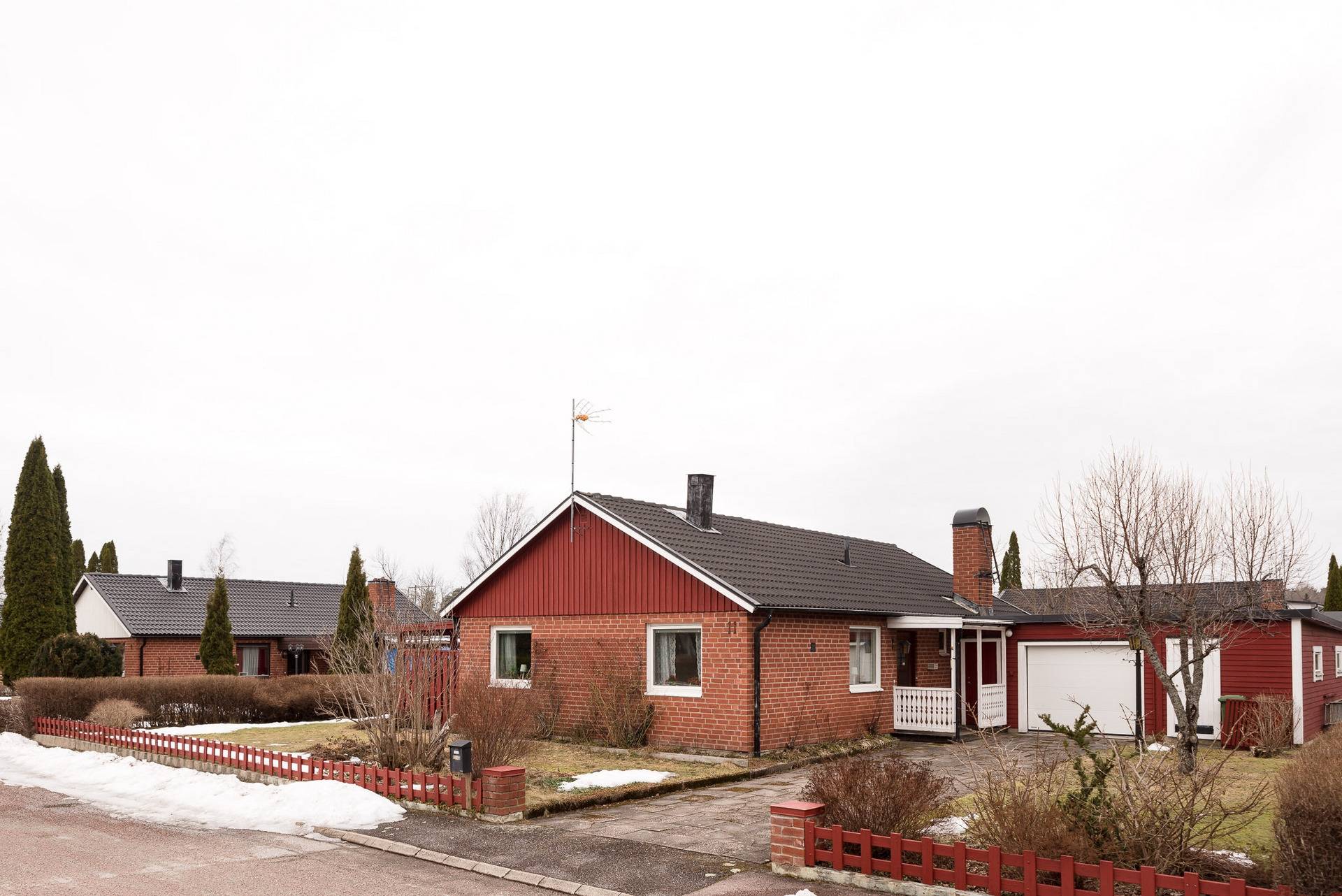 5 rum Villa på Vitsippevägen 11 Hallstahammar Hallstahammars kommun - bild 2